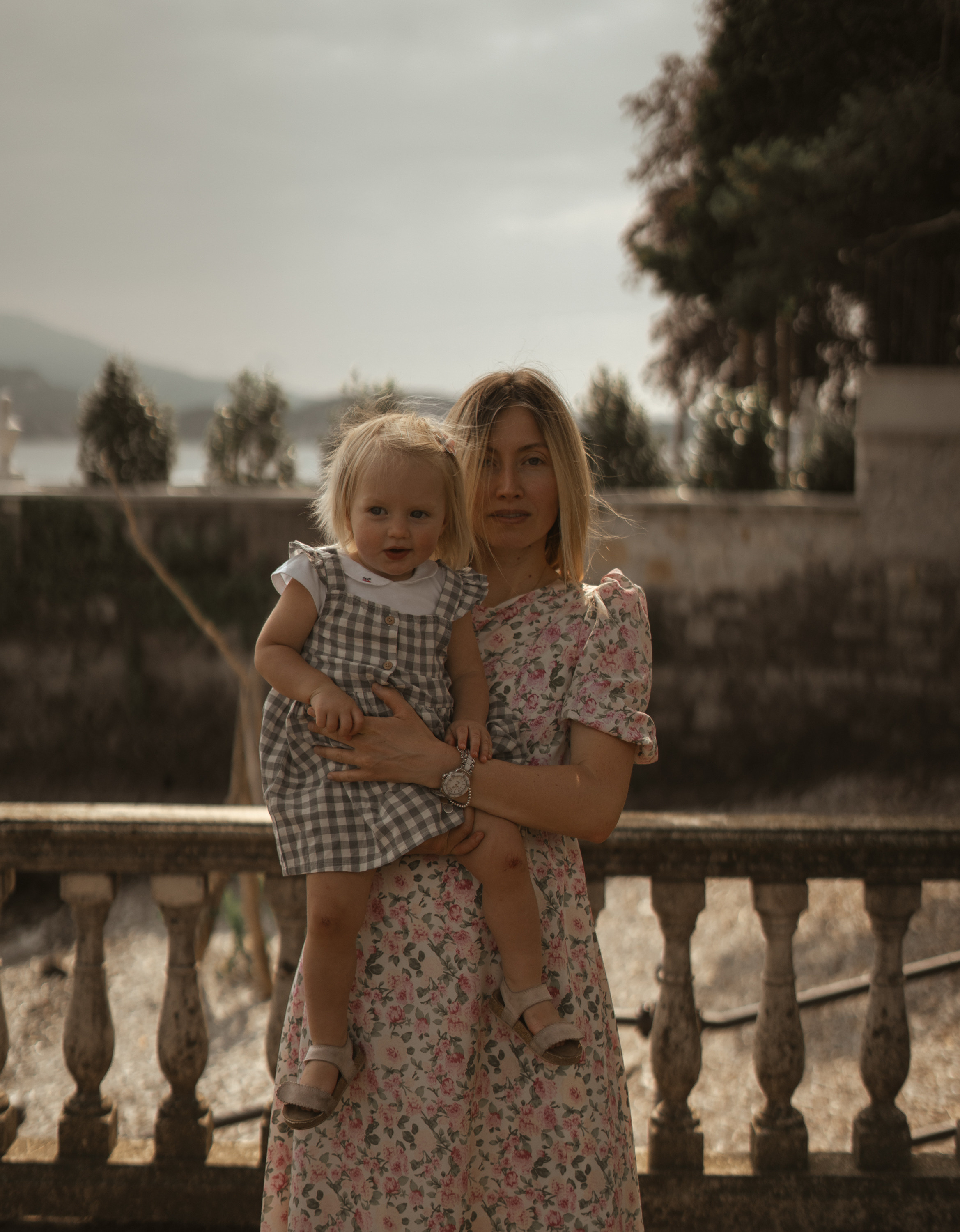 Tania and Glafira. PHOTOGRAPHER IN ITALY