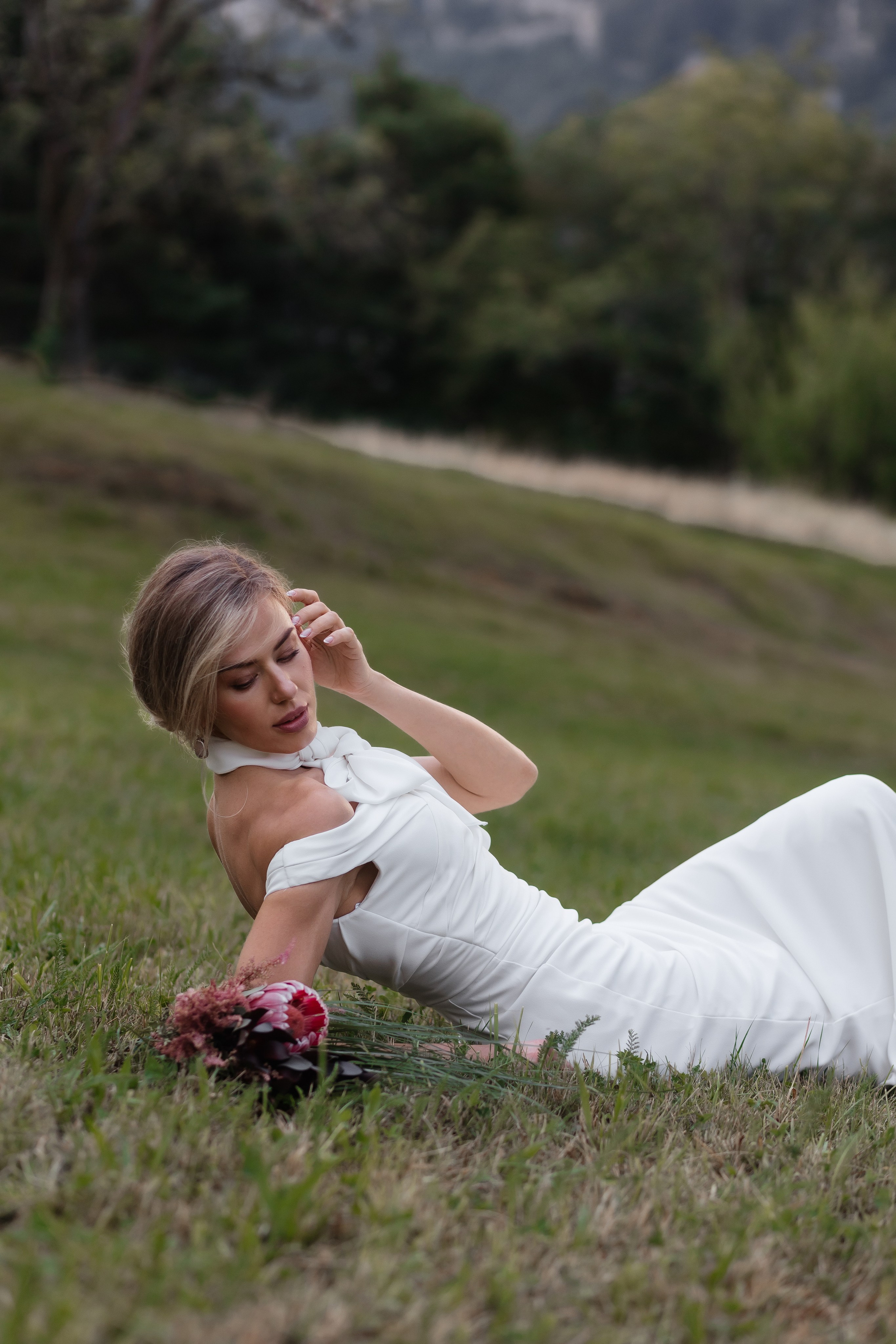Bride story. Amazing photo session at a time convenient for you. Y