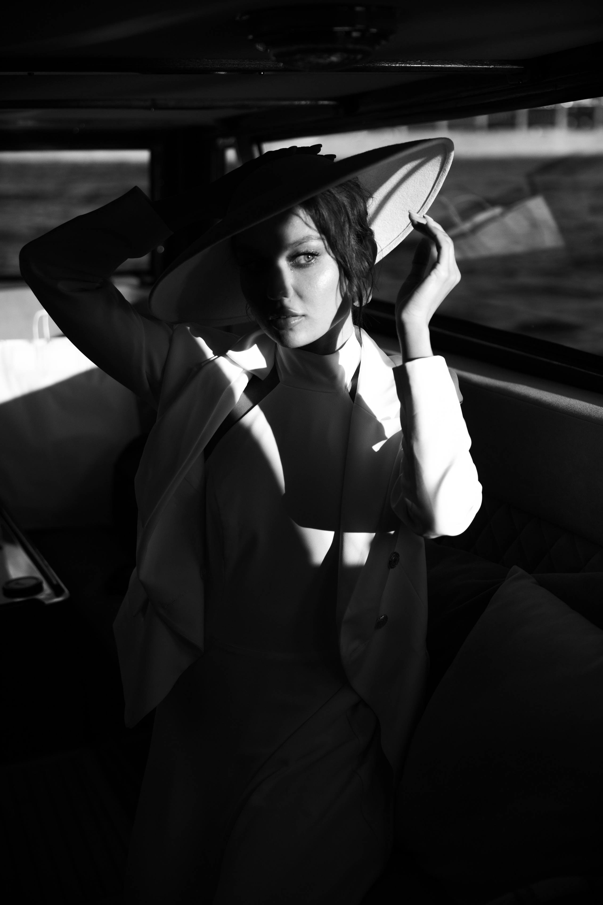 Dress Journal 1. WORLDWIDE PHOTOGRAPHER