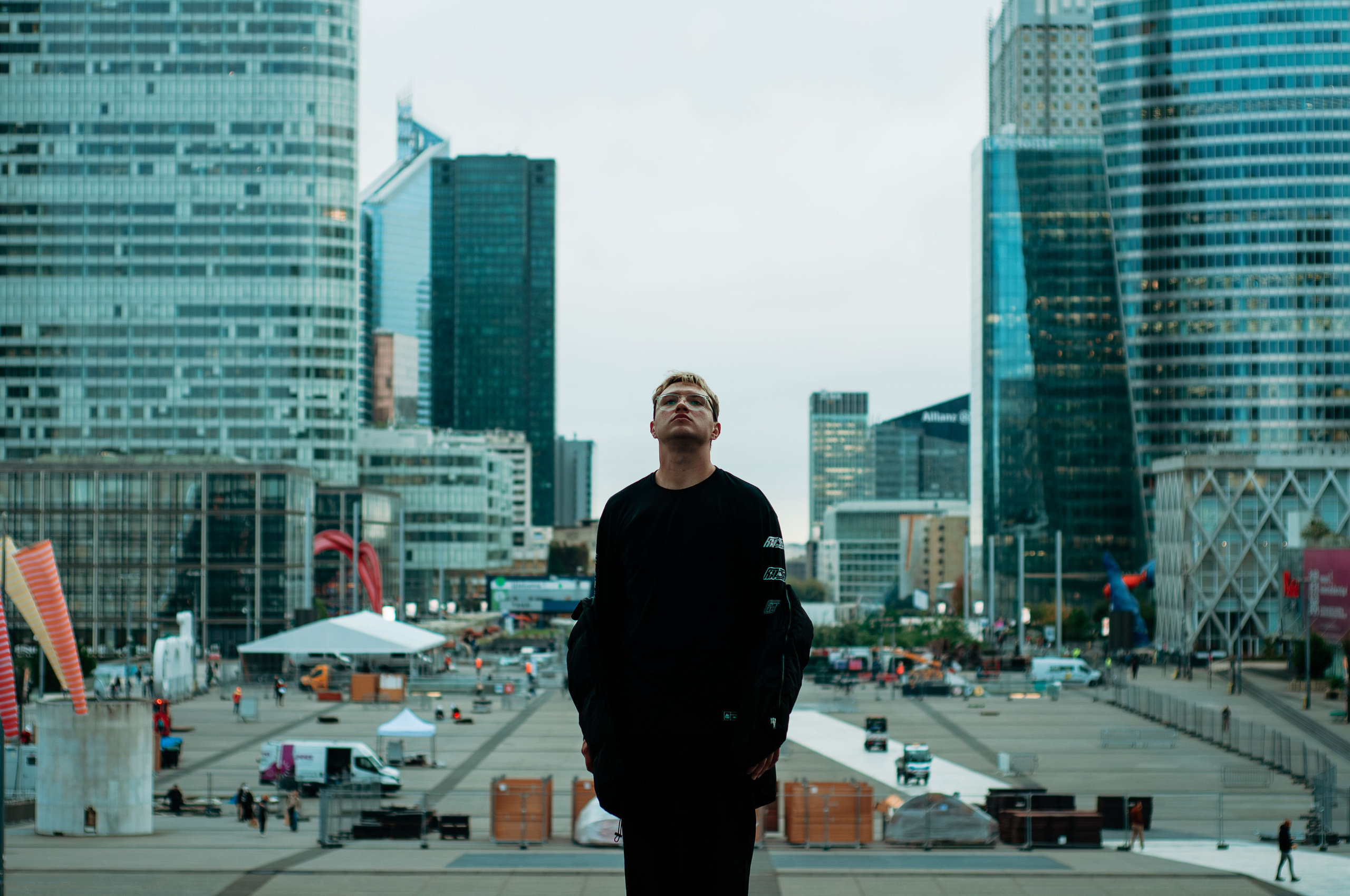 Мужская фотосессия в урбанистичном Париже. Фотограф в Париже Полина Осипова