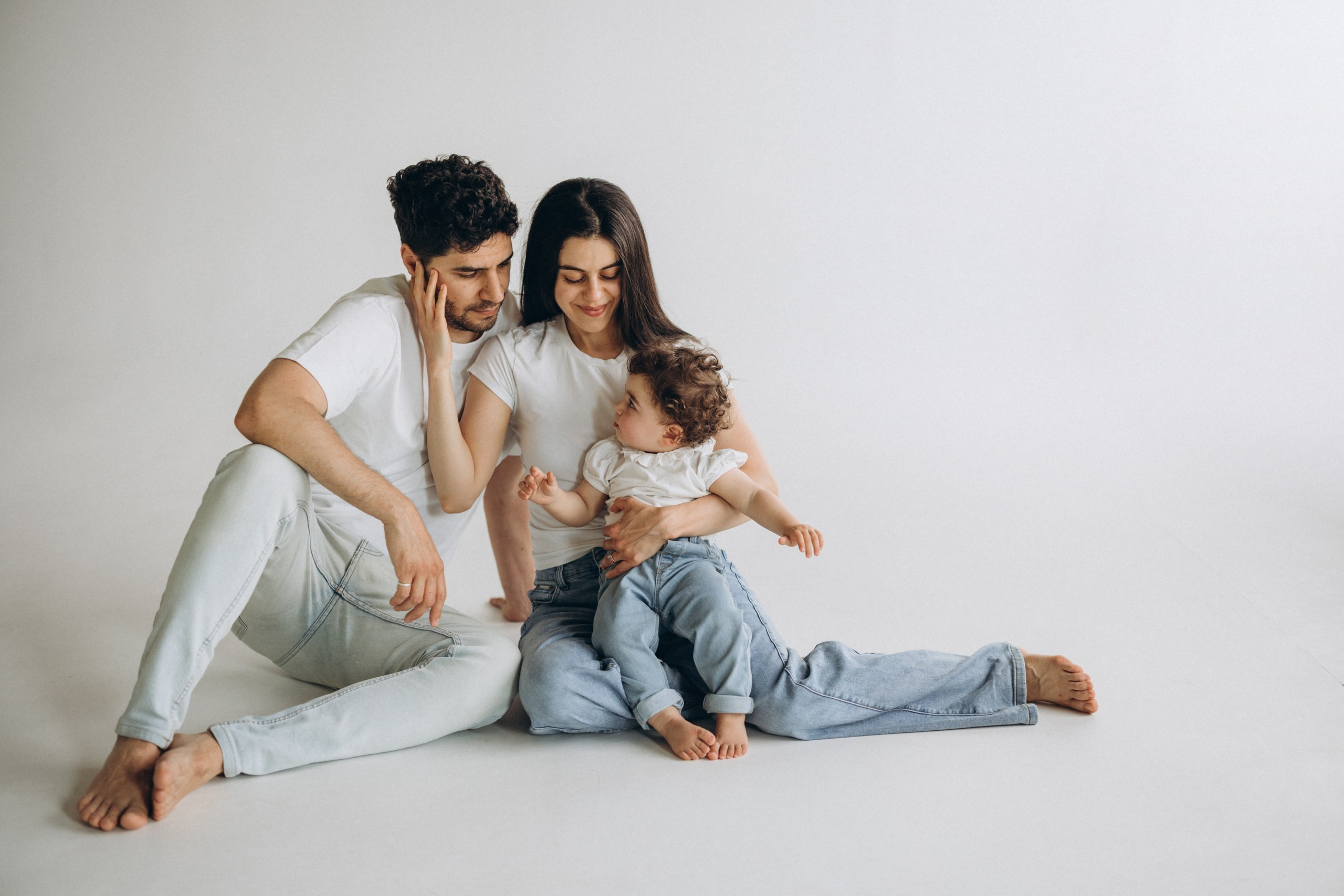 Aylin. AlinaLazurko.uk | Professional portrait photographer