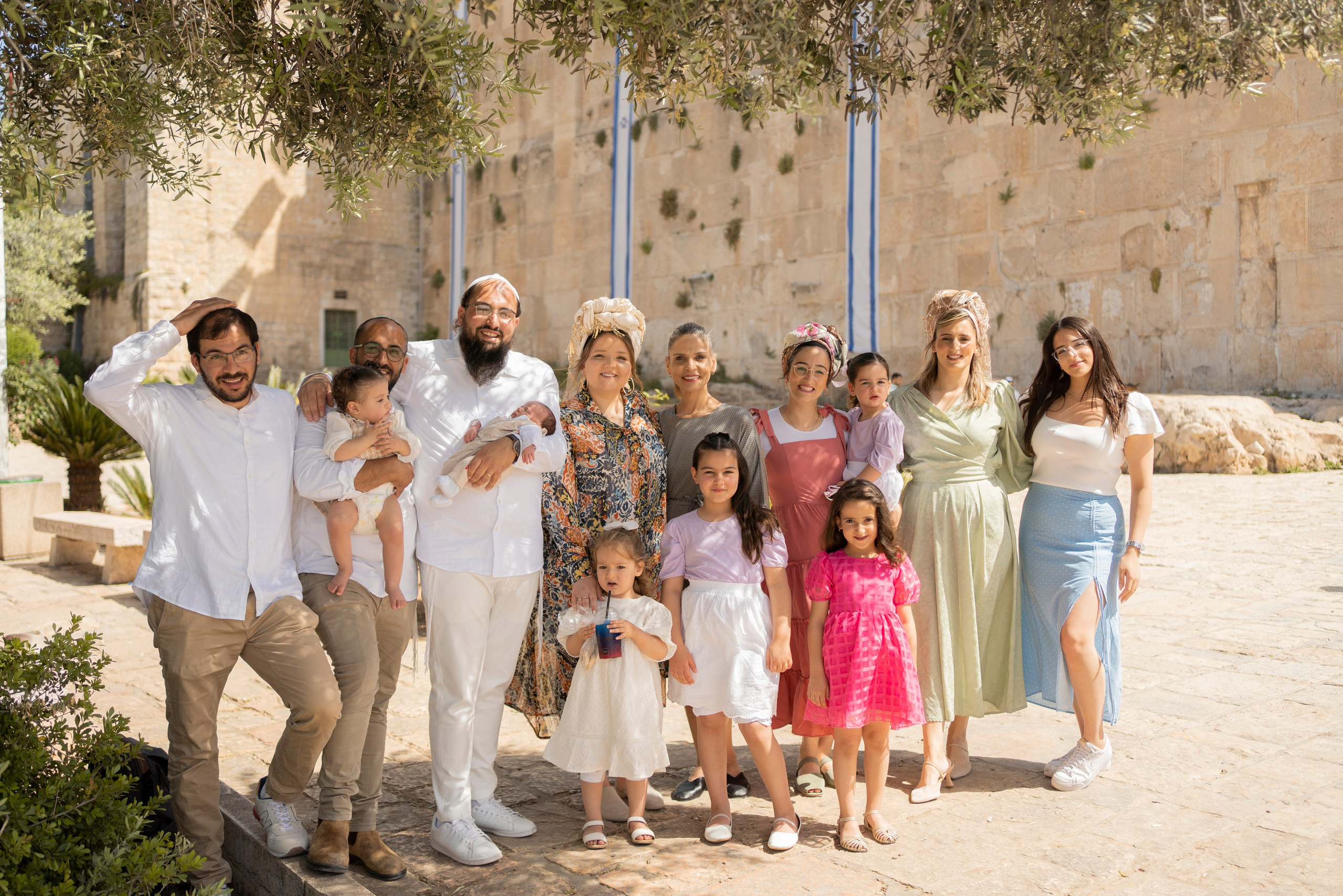 הברית של נחמן חזן. יוסף מזרחי צילום חתונה, ברית וזוגיות. צלם מקצועי שאוהב להוציא אתכם הכי יפים ברגעים הכי מרגשים