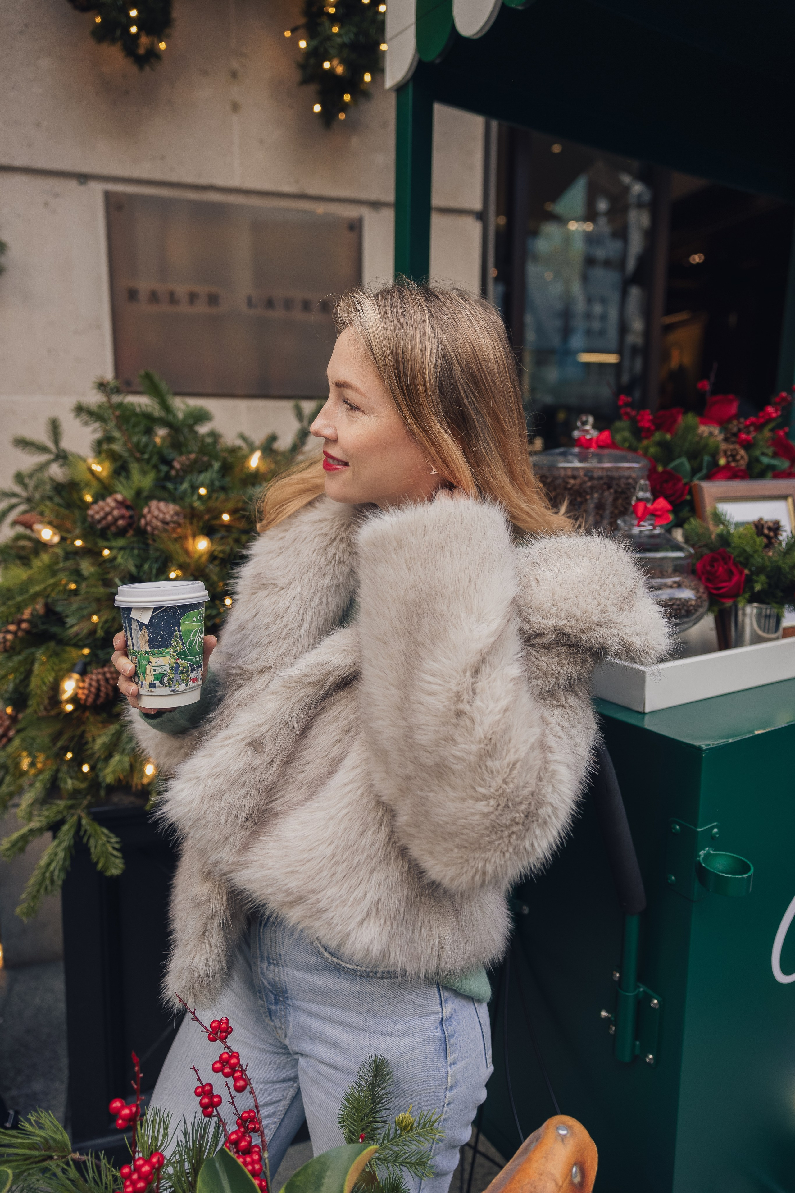 London at Christmas. PHOTOGRAPHER IN LONDON