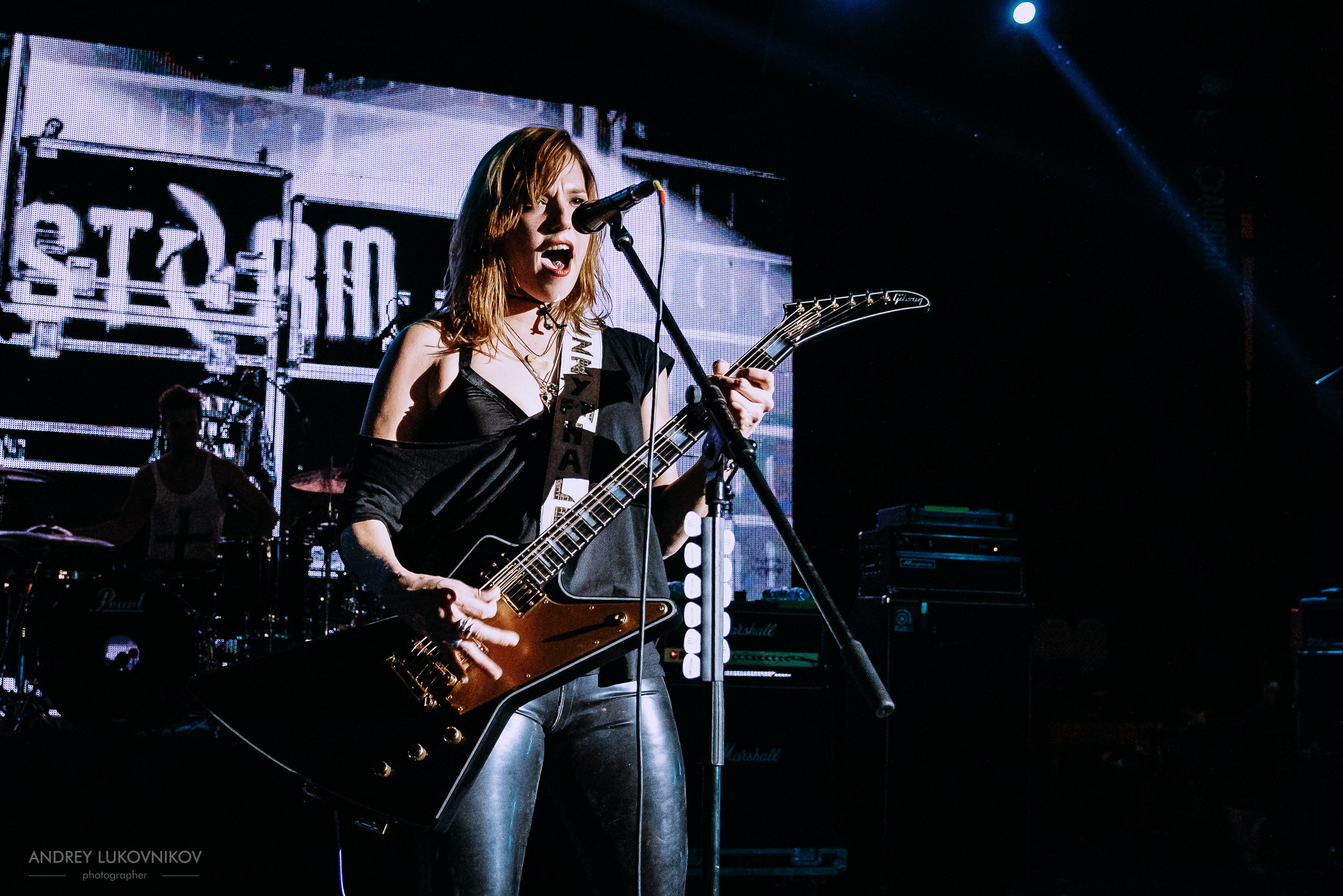 Halestorm. Into the Wild Life Tour 2016