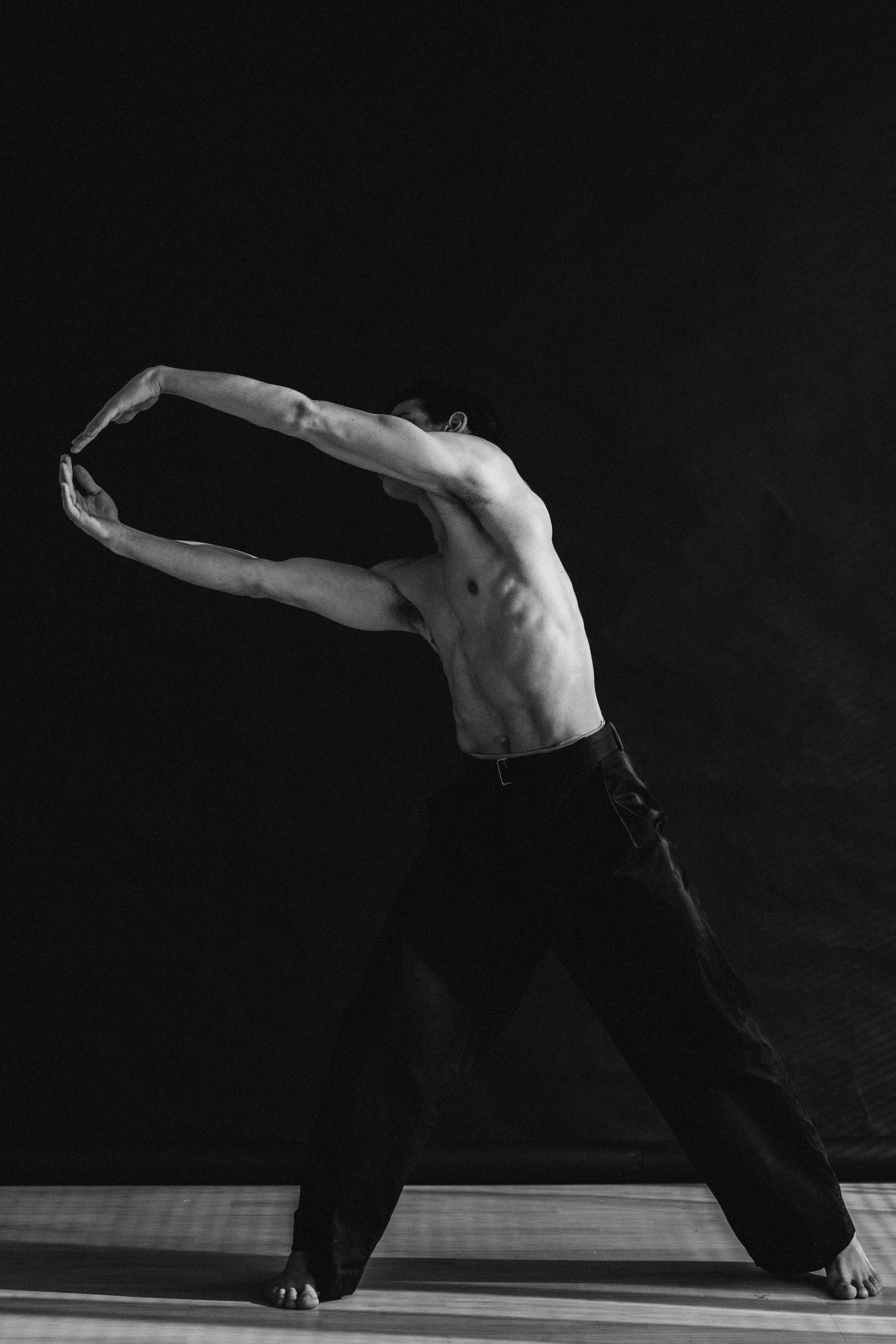 DANCERS. Victoria Olonen – Cinematic Portrait Artist | Helsinki & Europe