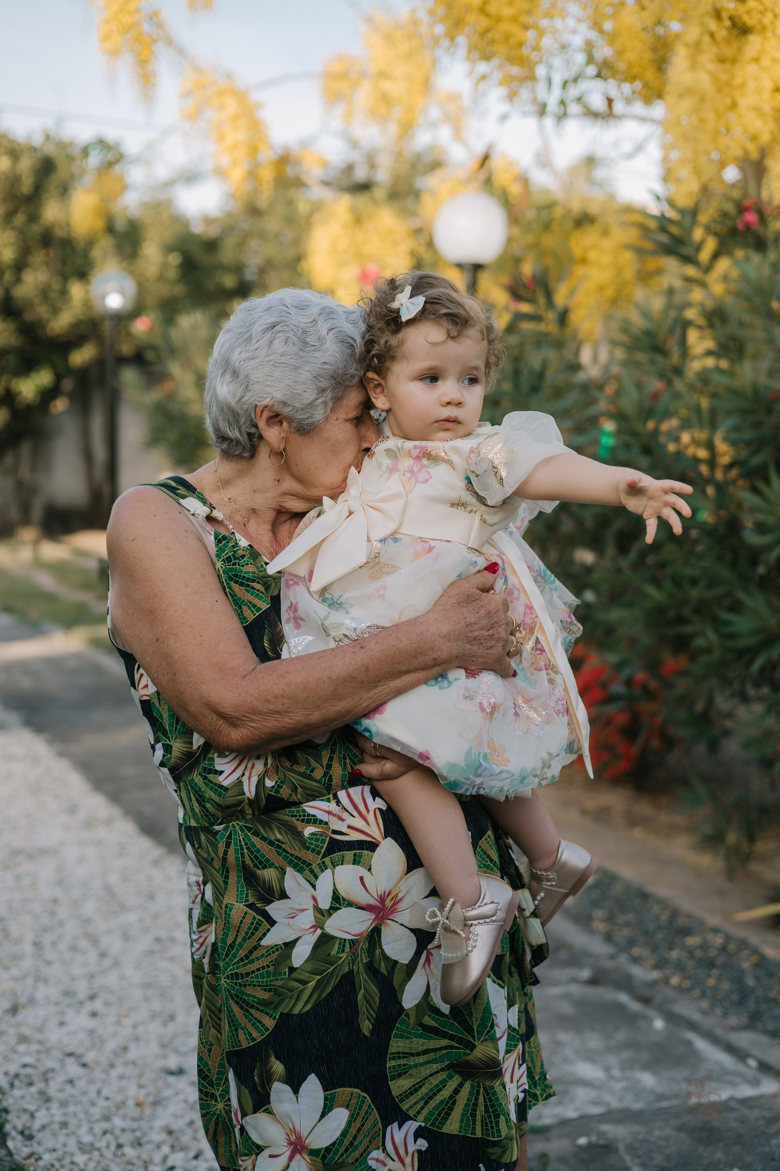 Aurora — 1 ano. Fotógrafo Richard Silvestre — Casamentos na Bahia