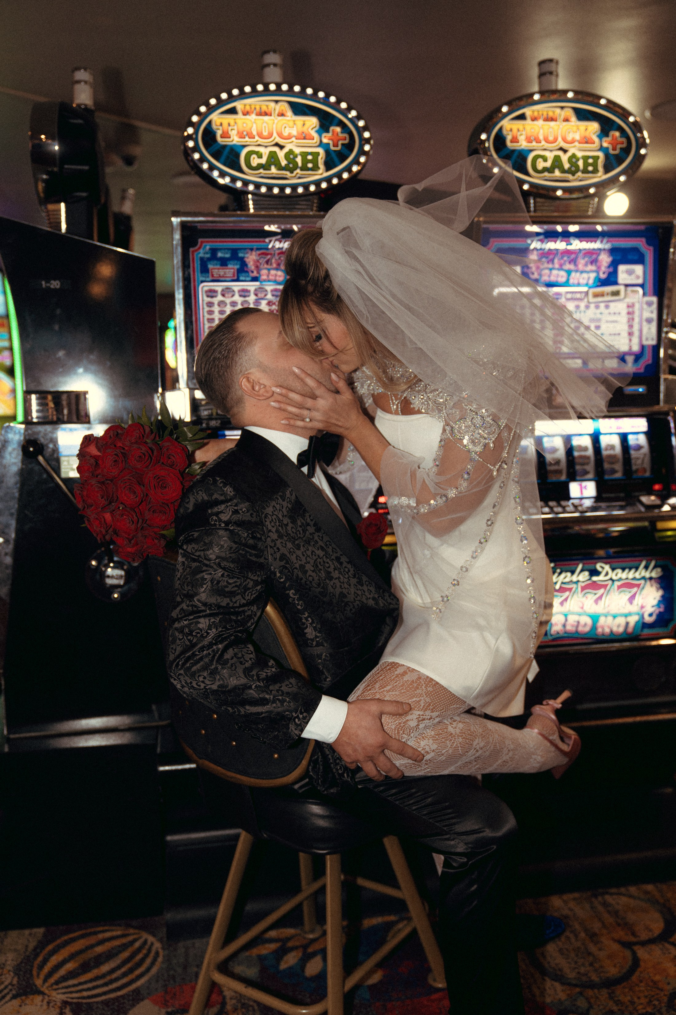 P&J. Wedding & elopement photographer Viktoriya Kravtsov. Las Vegas