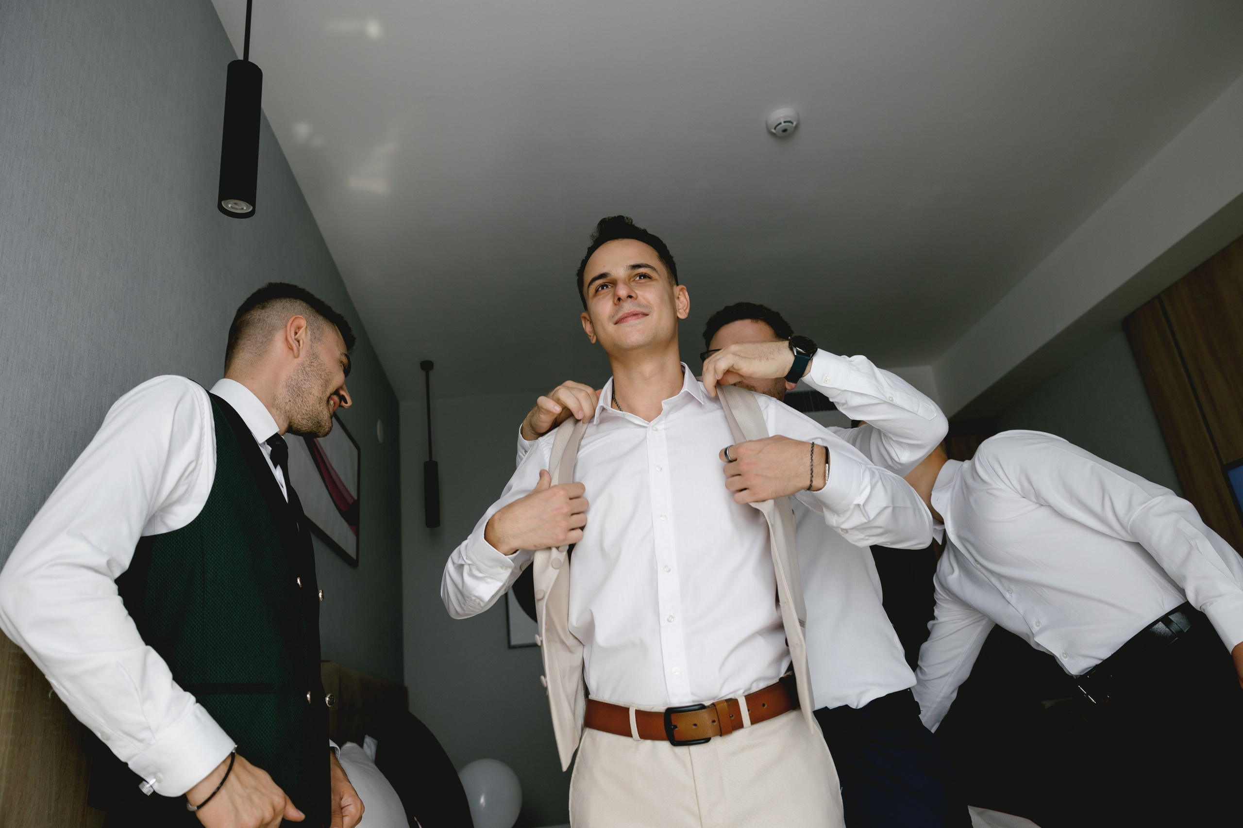 Nunta Targu-Jiu. MDimaFotoStudio. Fotograf de nuntă, evenimente private și de familie