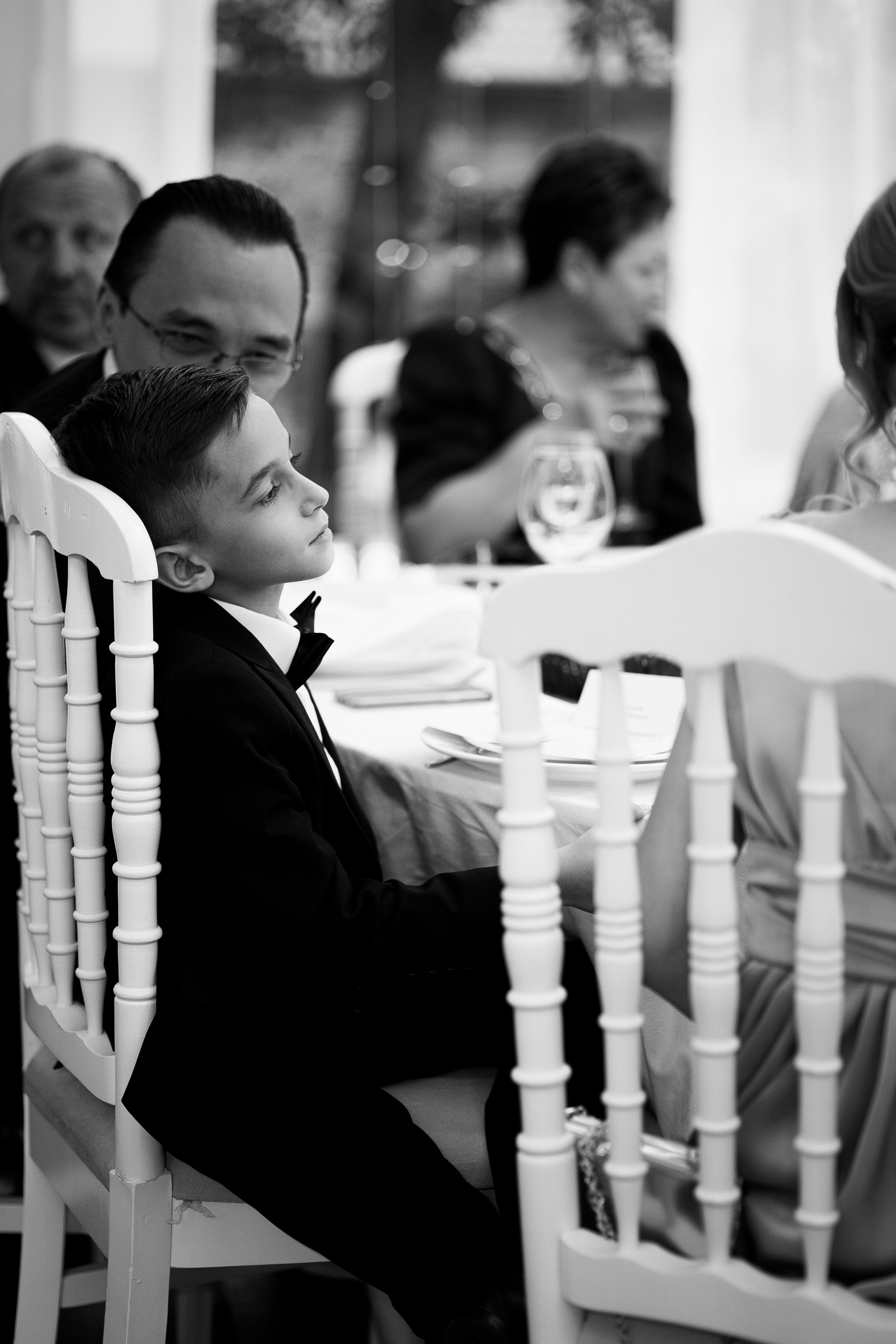 Thomas & Suyumbika. Главная