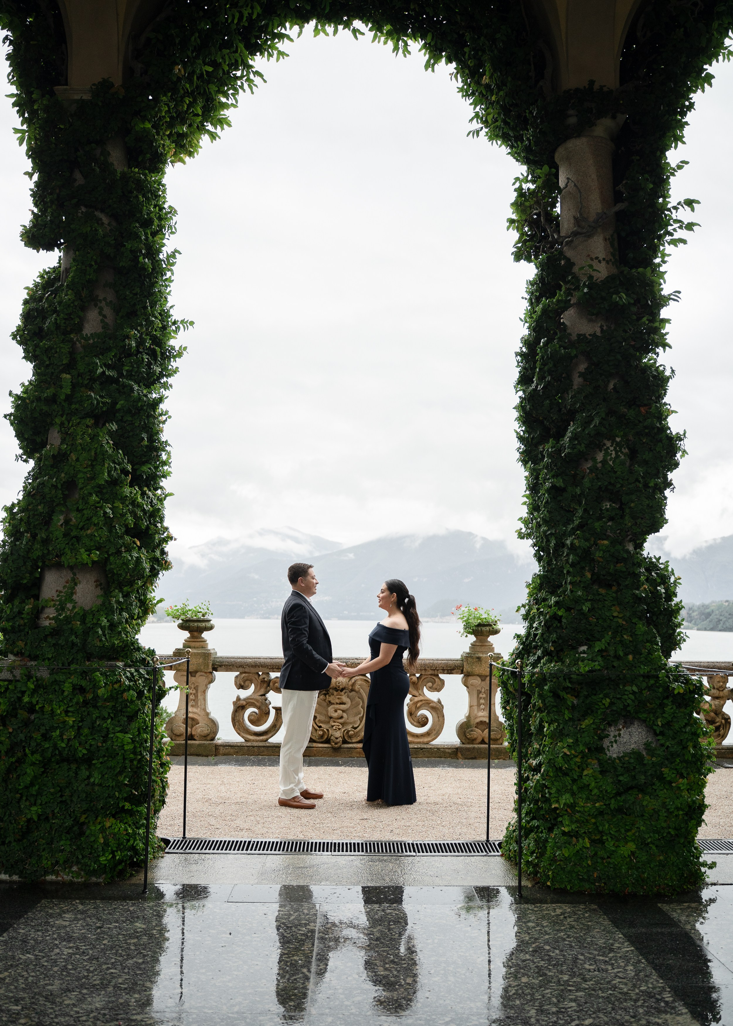 Villa Balbianello Engagement Photoshoot. Proposal Photographer in Lake Como