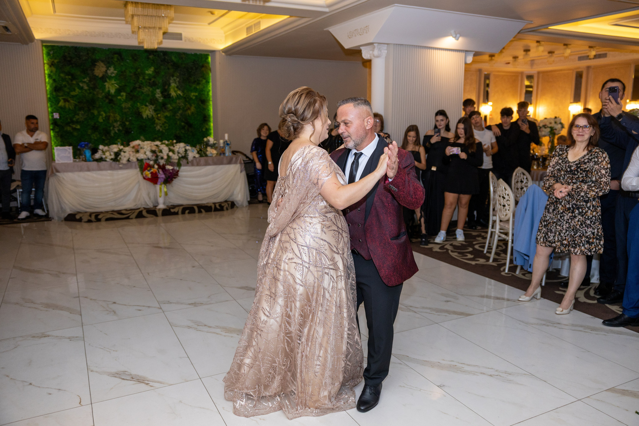 Andrei Sebastian. Moments By Gub