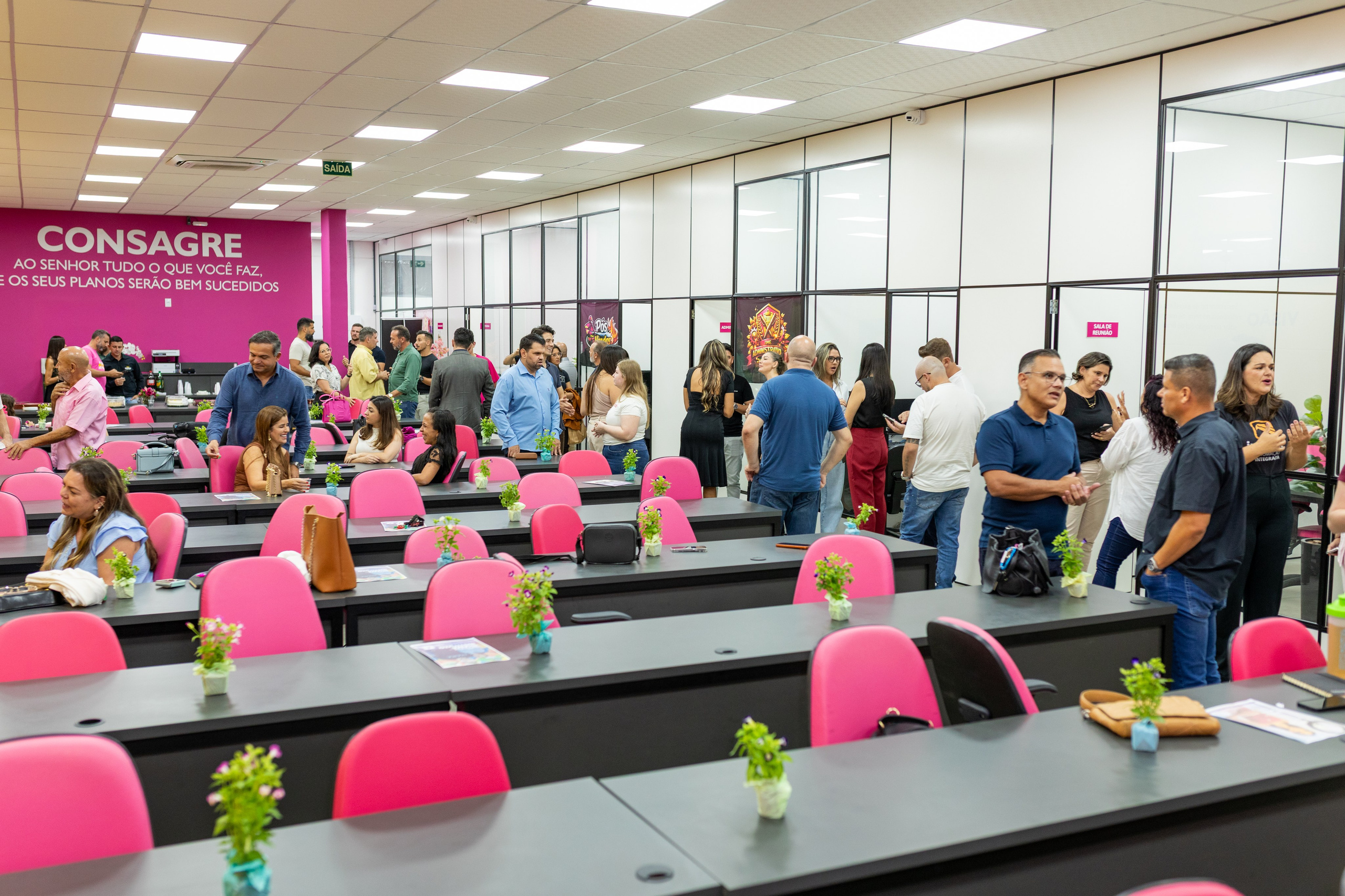 Corporativo. Fotógrafo em Joinville-SC. Especialista em aniversário, casamentos, eventos corporativos e retratos