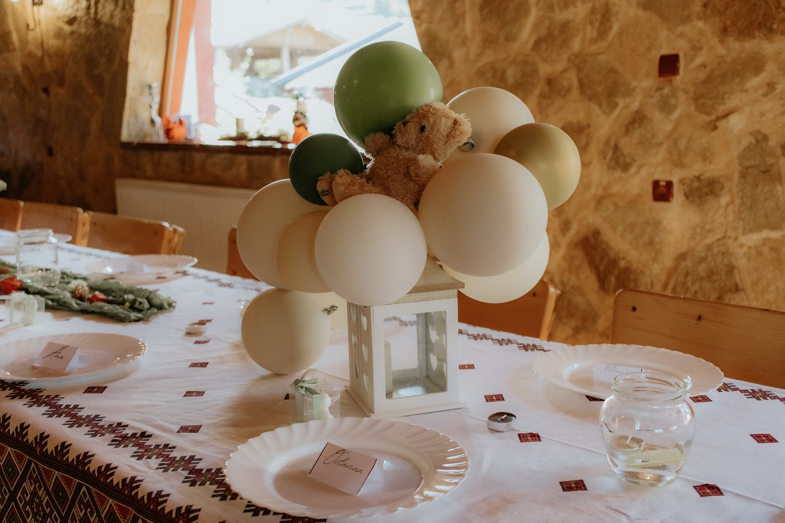 Razvan. Fotograf si videograf — evenimente si studio