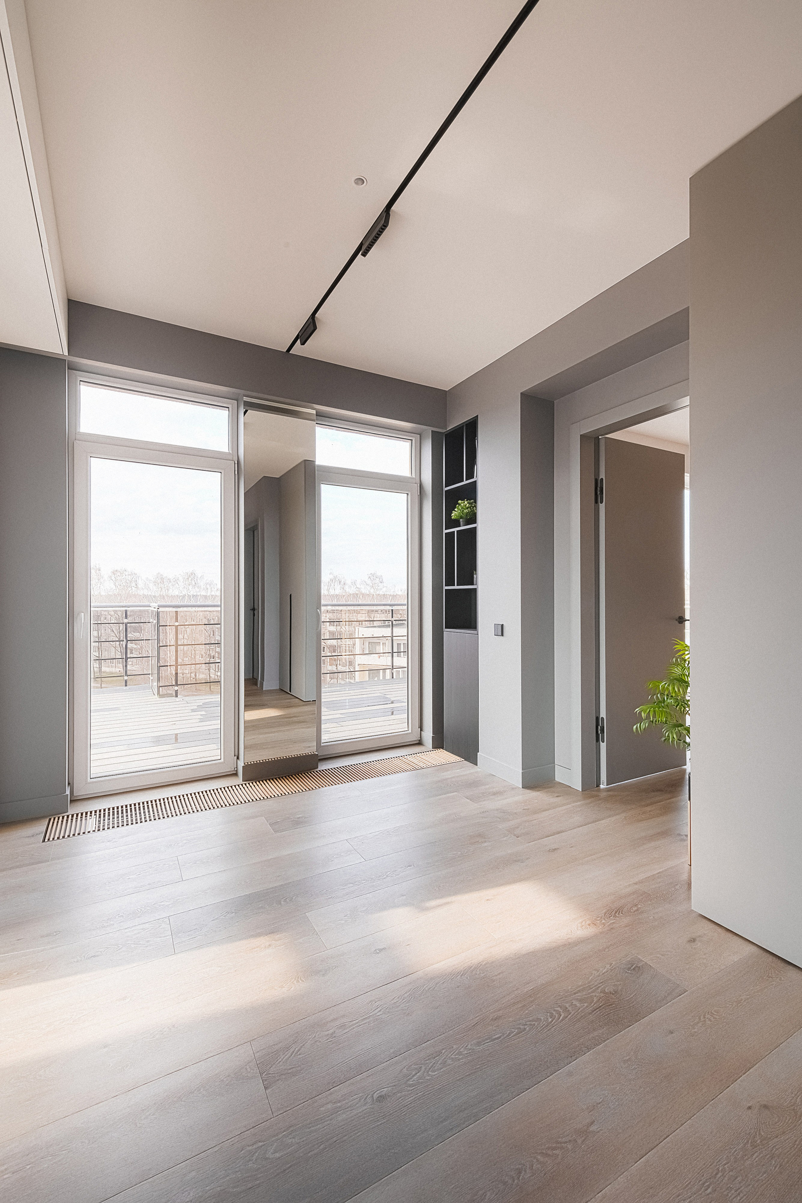 Flat on Buļļu st. Fotogrāfs Rīgā. Gīmenes, individuālās un dažādu produktu fotosesijas