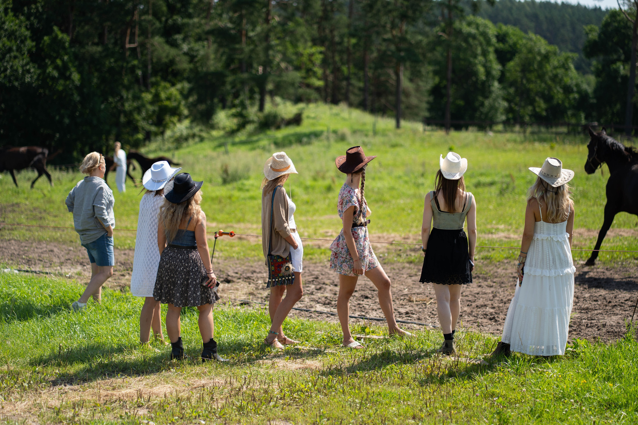 Country girls. Fotografija — Olga Bojarin