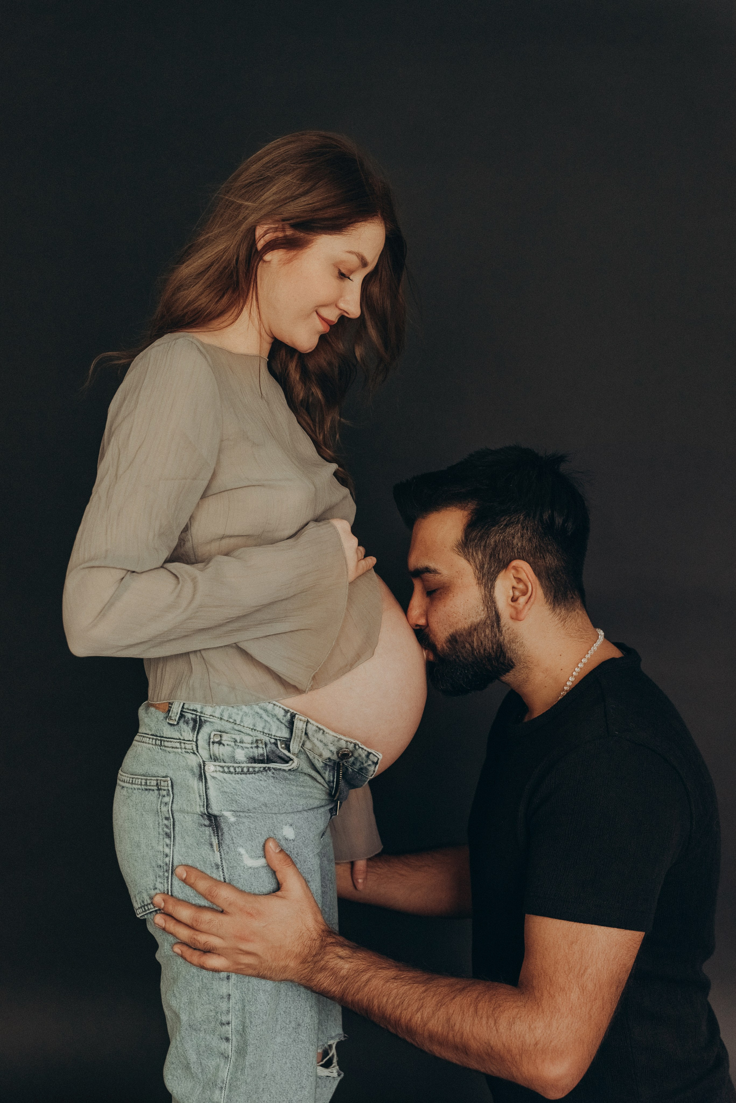 Maternity photography. Aigul Photography — wedding, newborn, and family photographer