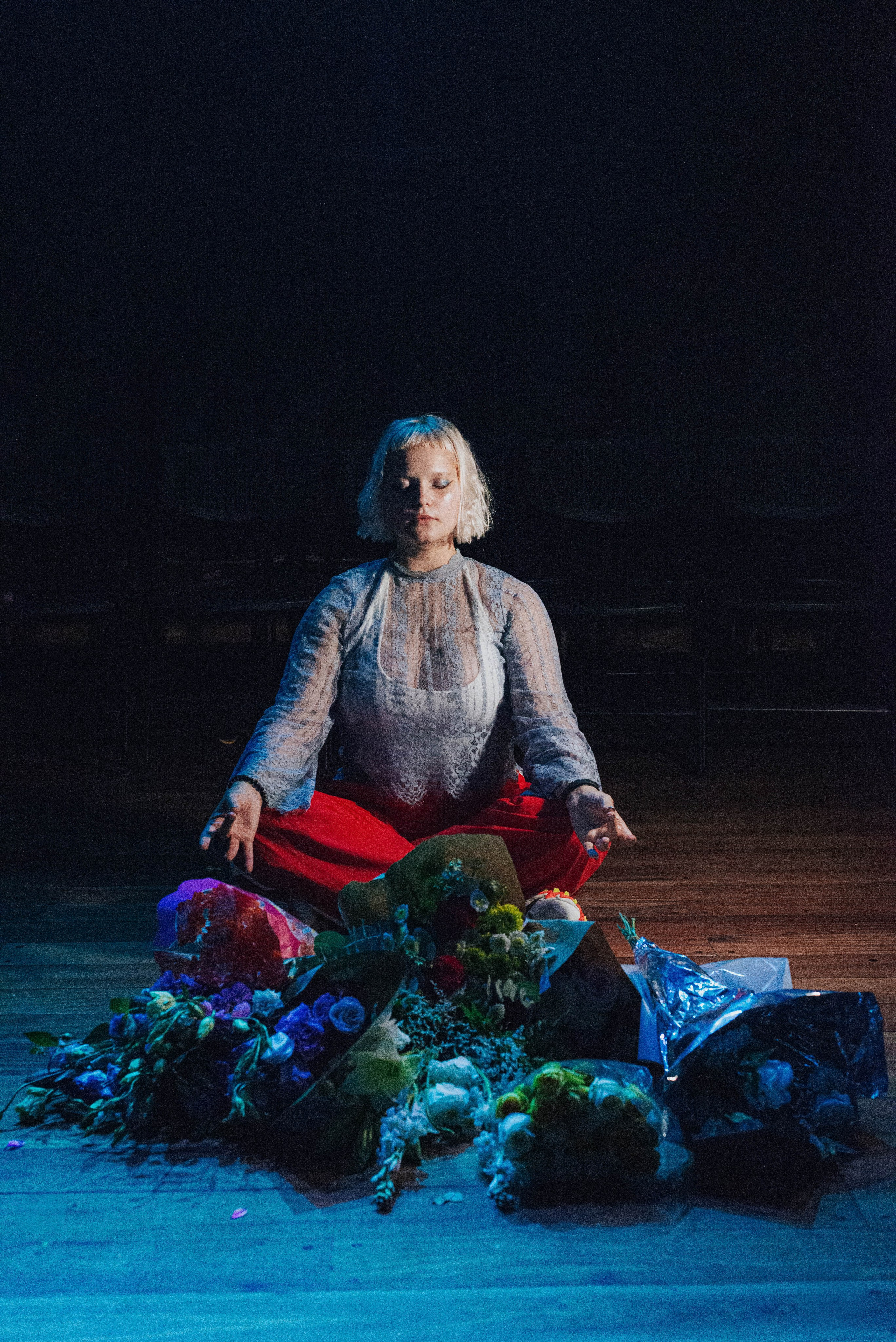 Анонс. Полковник и птицы. Фотограф @elmirkami в городе Буэнос-Айрес