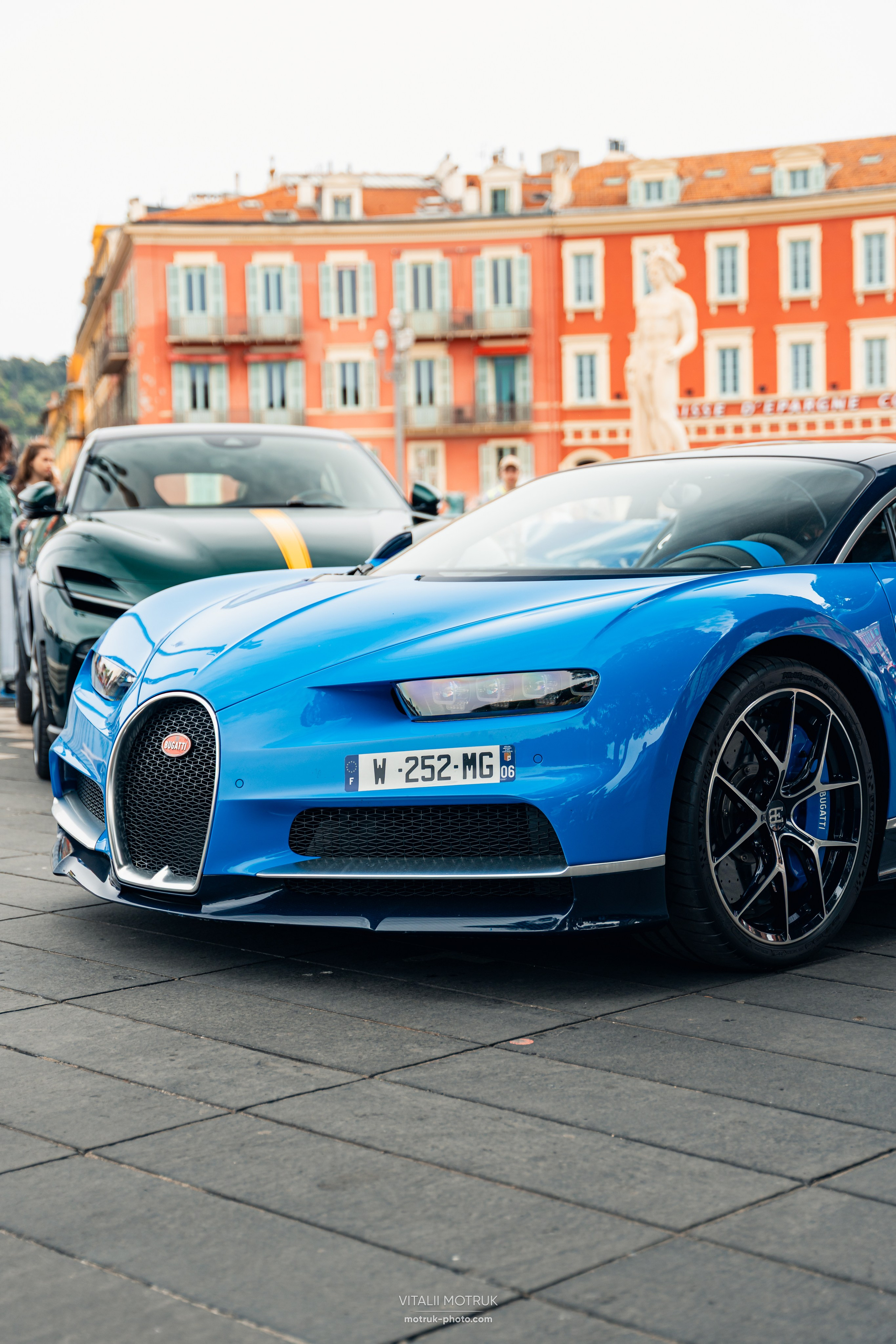 Legends de Nice. Photographe de voitures à Paris — Vitalii Motruk