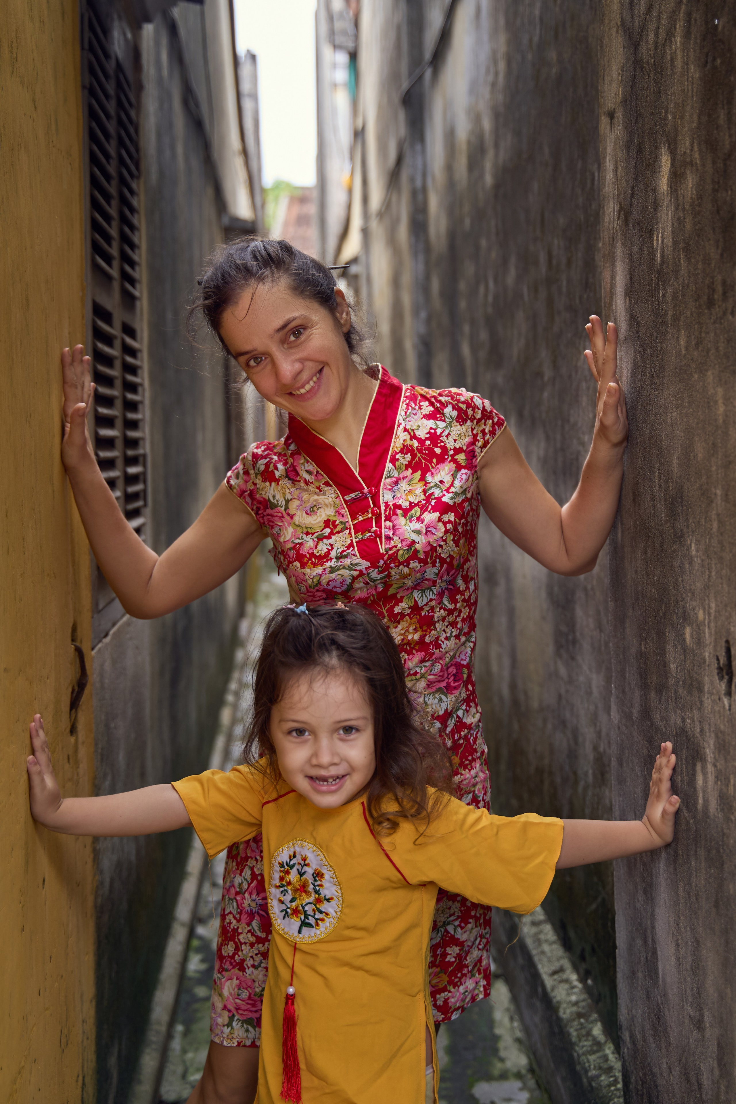 Family Photography in Hoi An | Natural & Candid Moments. Photographer in Hoi An — Veronika Guzenko. Natural photoshoots for couples, families and solo travelers. Book your shoot today
