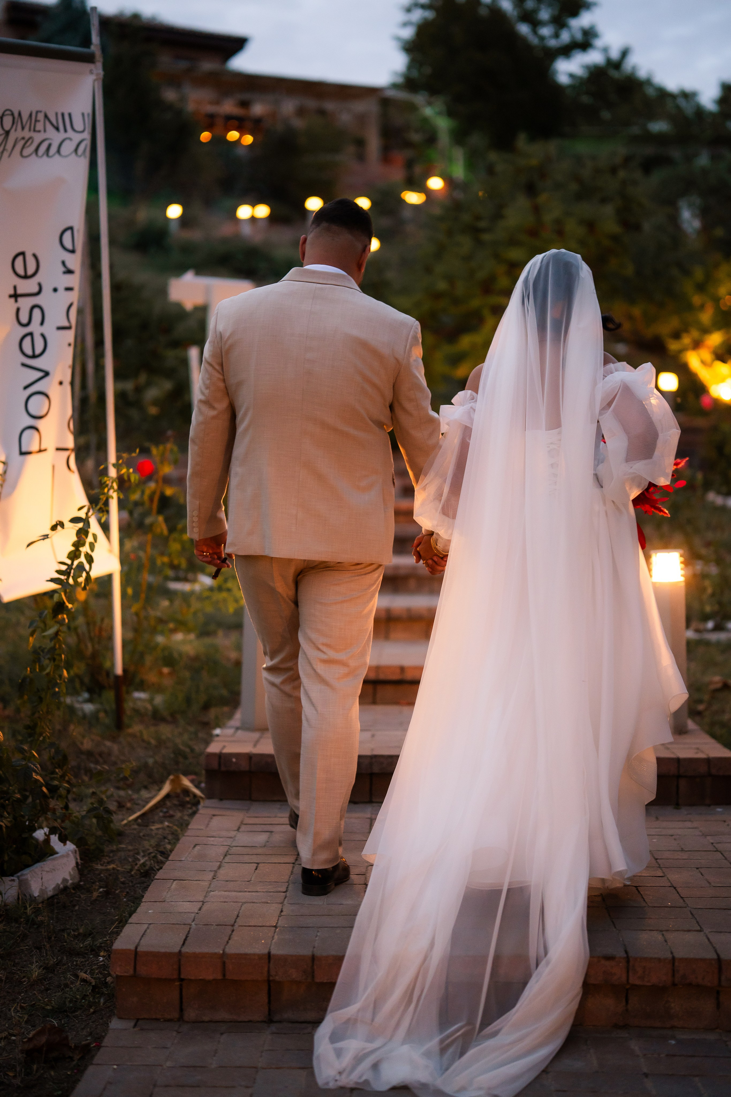 Camelia si Andrei - Traditional Love Story. Fotografi de nunta in Bucuresti, Iulia si Stefan Ovidiu