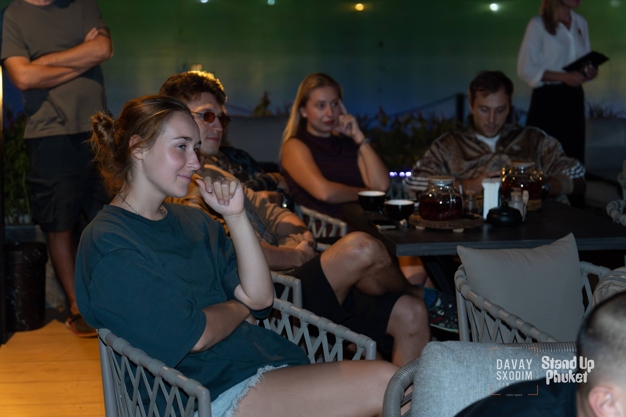 Standup Влада Лапина | Фоторепортаж | Афиша | DAVAYSXODIM.com PHUKET. АФИША|ФОТОРЕПОРТАЖИ|ИВЕНТЫ|ПХУКЕТ