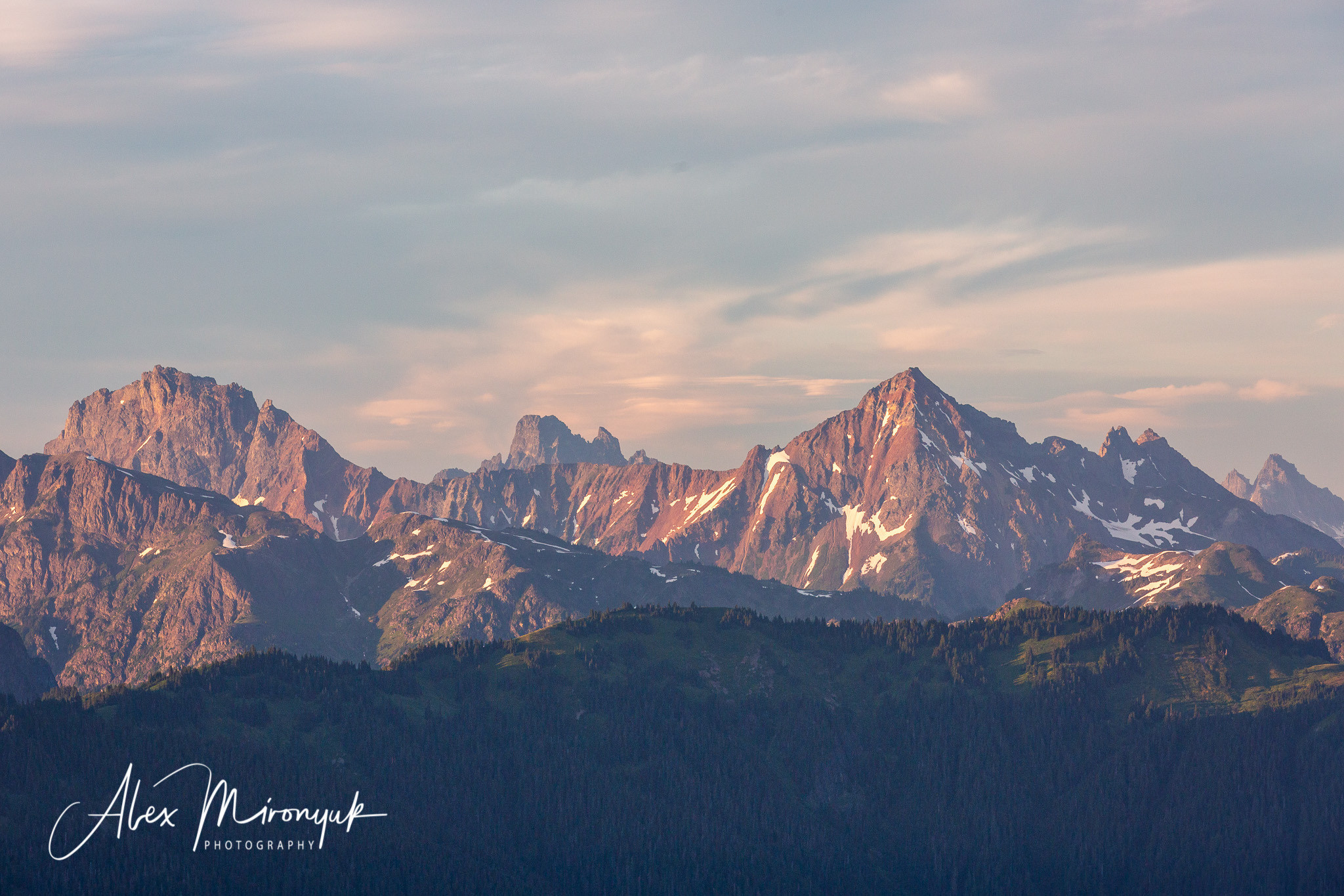 North Cascades Hiking Adventure. Alex Mironyuk Photography