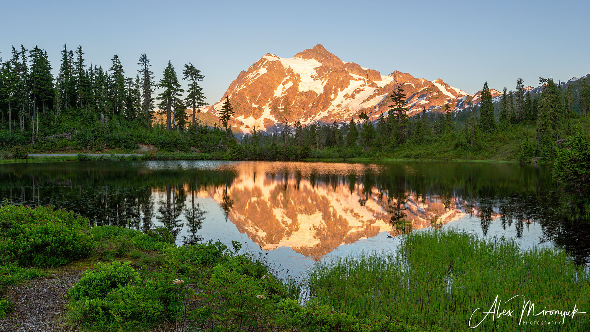 North Cascades Hiking Adventure. Alex Mironyuk Photography