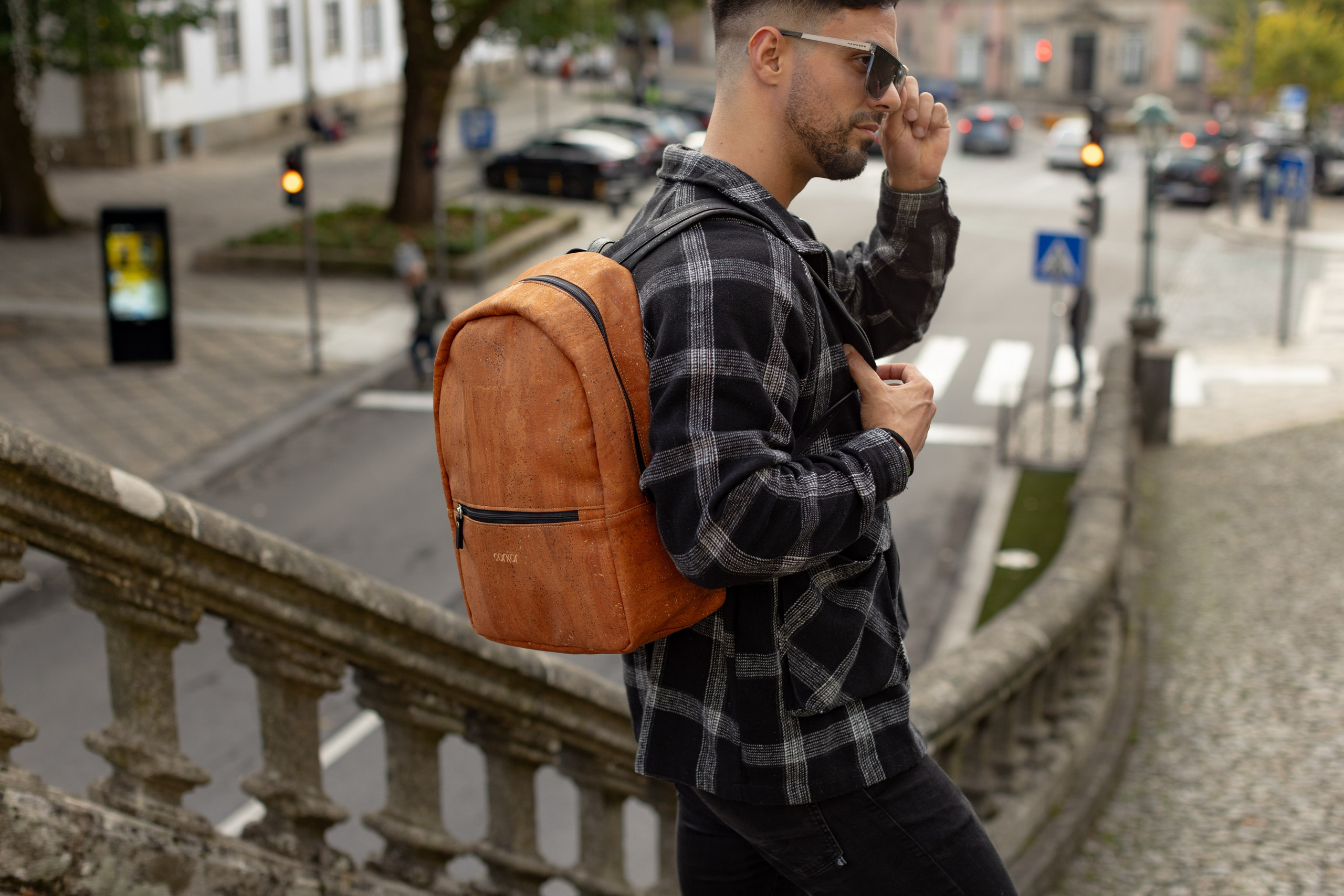 CORKOR. ESTUDIO DOZE