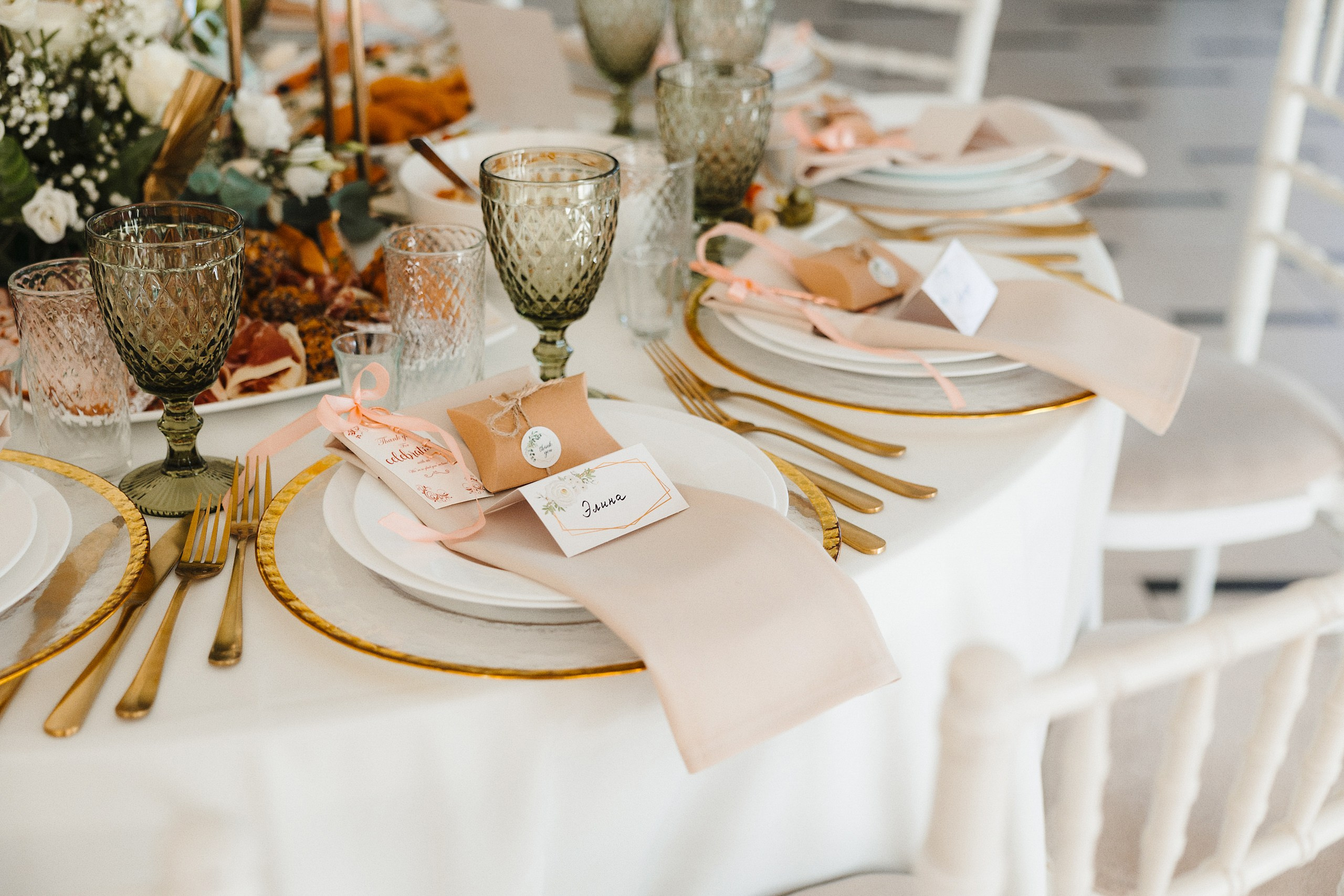 Летний свадебный фоторепортаж в Риге и Alberta Muiza. Евгений Тимофеев | Свадебный и контент-фотограф и видеограф в Риге