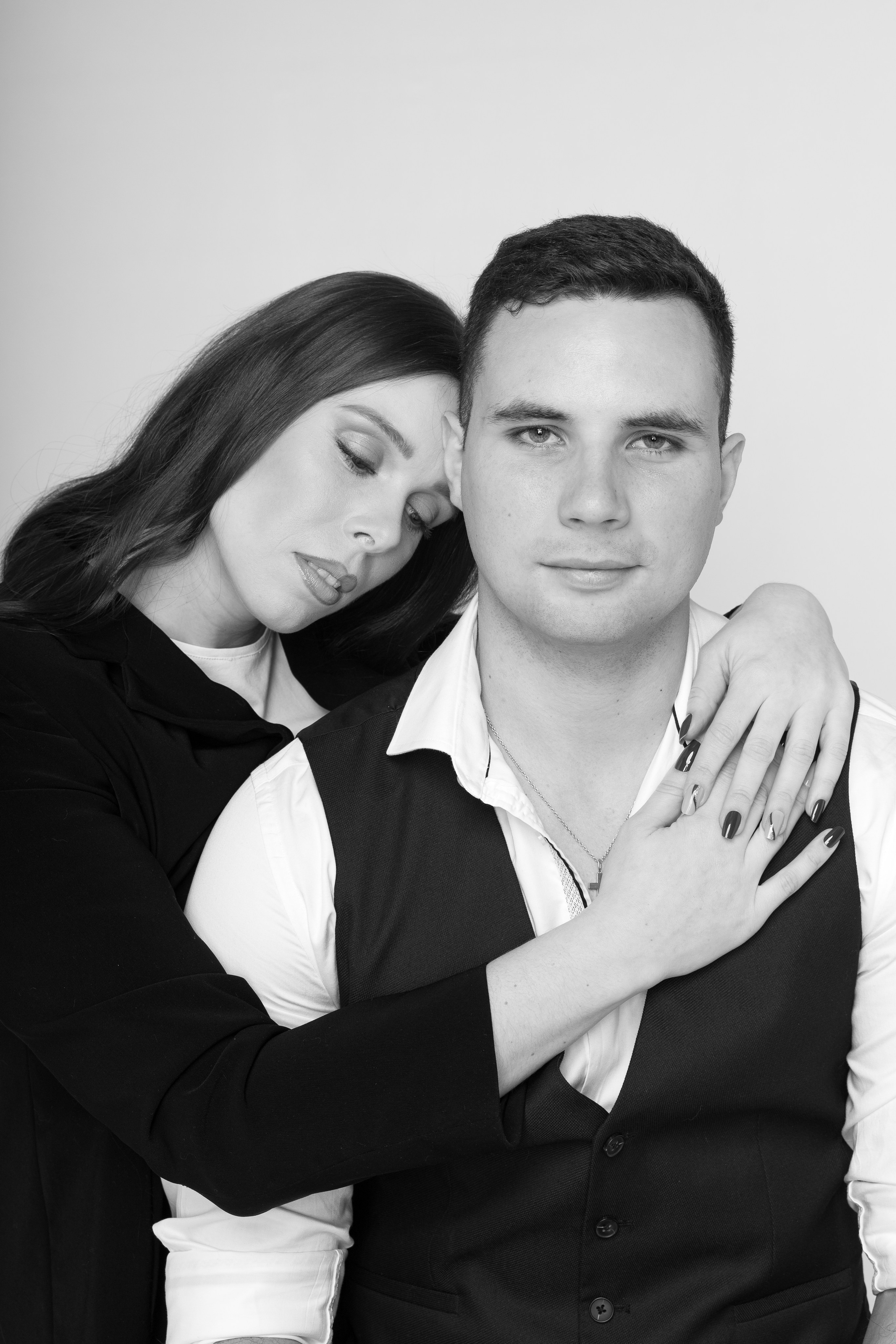 Séance photo couple Albi. Photographe de mariage et de portrait dans le Tarn, Toulouse et en Occitanie
