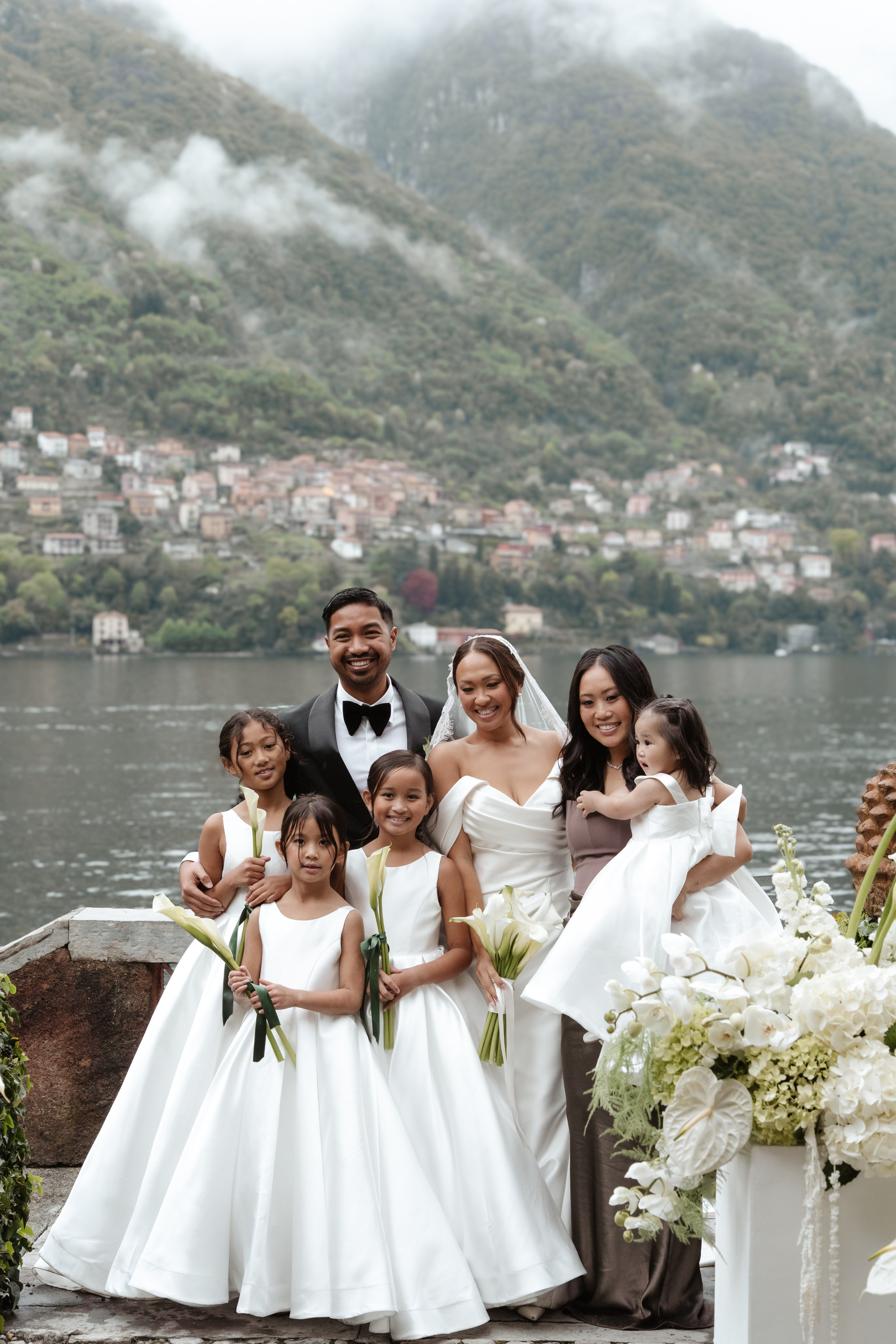 BEATRICE AND RAFAELE_LAKE COMO_Villa Regina Teodolinda. PHOTOGRAPHER IN ITALY