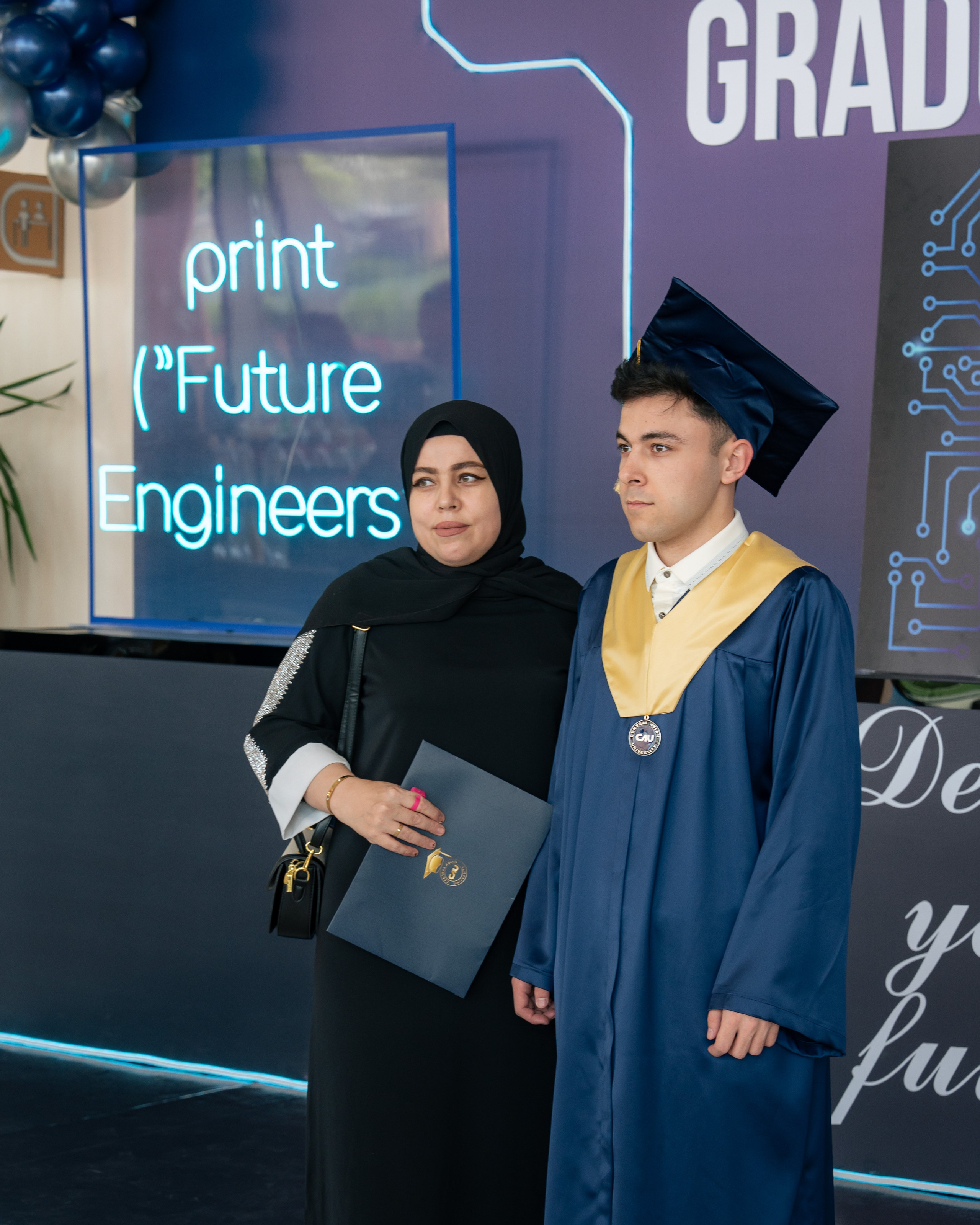 Как Central Asian University провёл одну из самых ярких выпускных церемоний. Георгий Намазов | Фотограф в Ташкенте