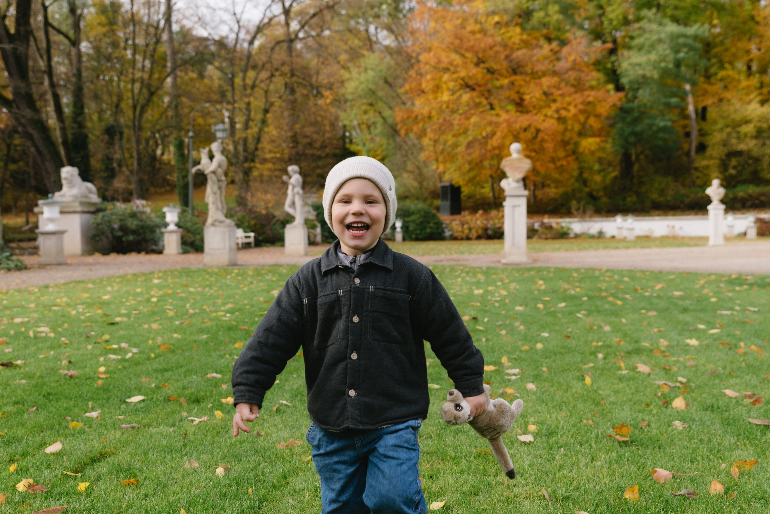 Sesja rodzinna Hanna, Vlad & Matvei. Eugene Save – Fotograf Ślubny i Rodzinny | Warszawa i Cała Polska