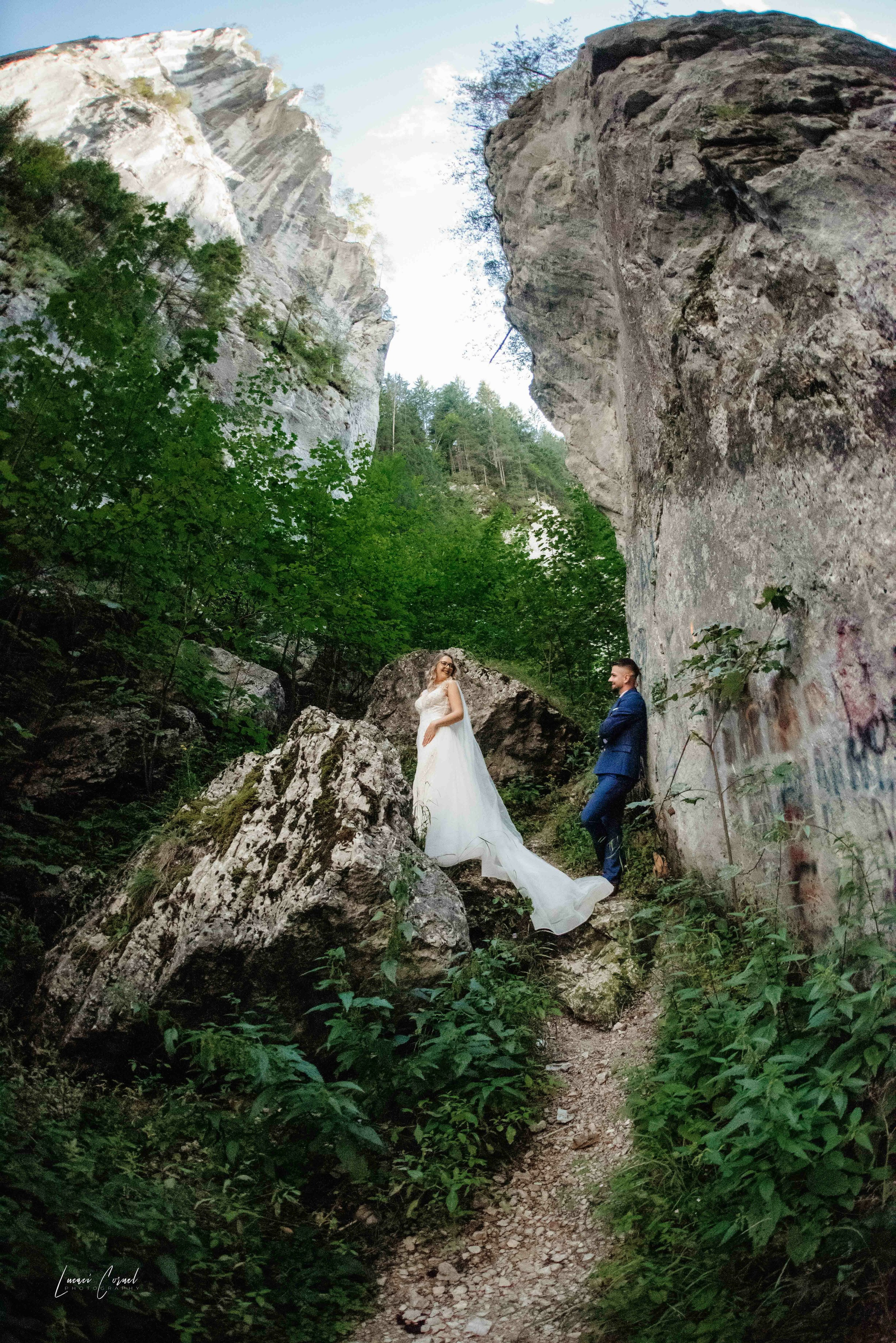 Fotograf de Nuntă Profesional — Fotografie Jurnalistică și Clasică pentru Amintiri de Neuitat. Fotograf de nuntă, corporate, botezuri, majorate și aniversări Roman, Lucaci Cornel