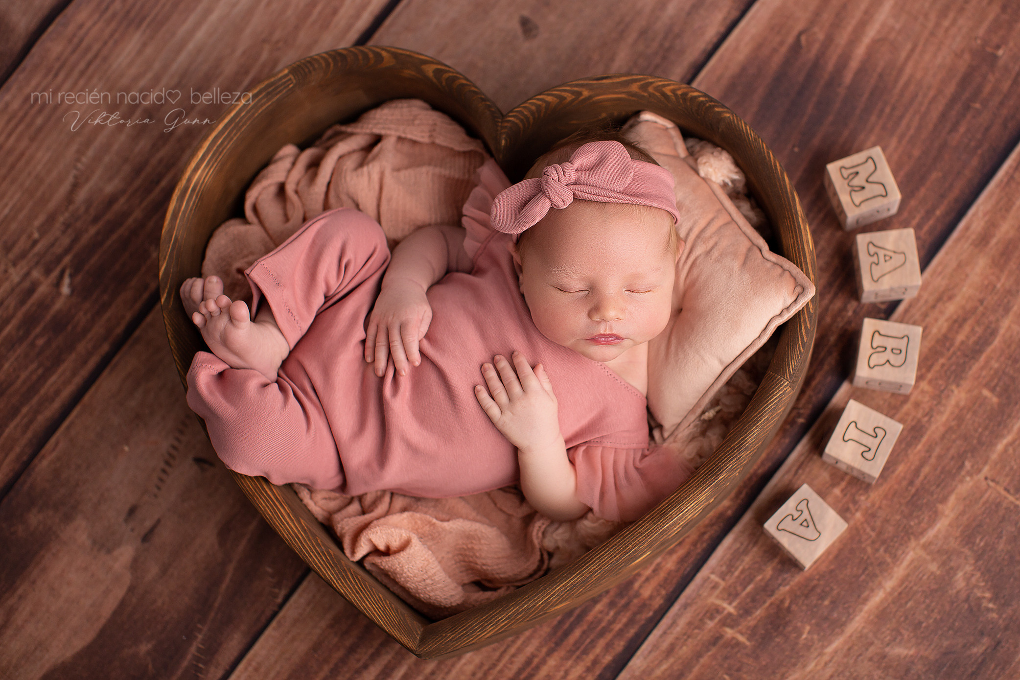 Новорожденные. Фотограф в Испании: Бенисса, Кальпе, Бенидорм, Аликанте Виктория Гунн
