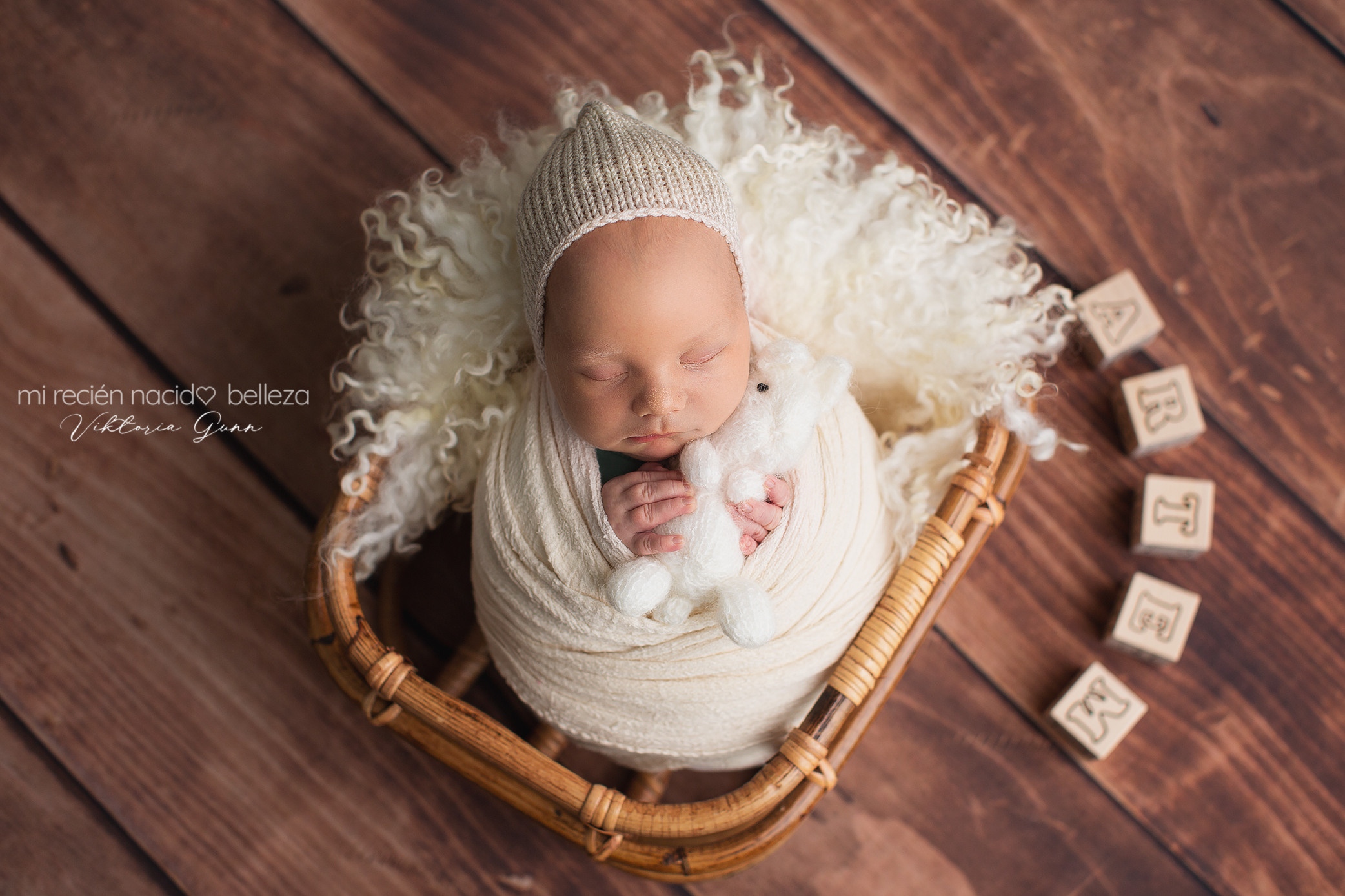 Новорожденные. Фотограф в Испании: Бенисса, Кальпе, Бенидорм, Аликанте Виктория Гунн