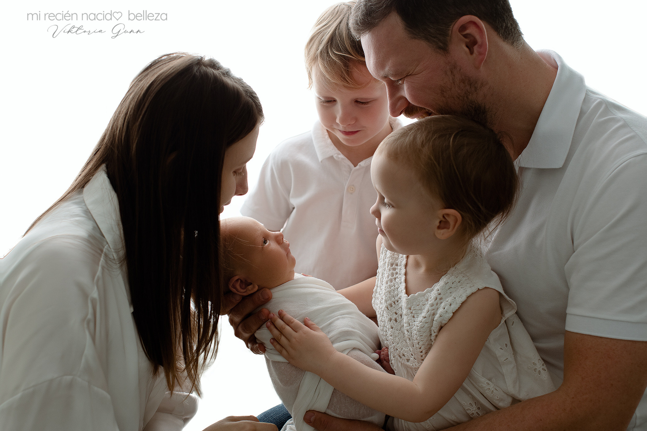 Новорожденные. Фотограф в Испании: Бенисса, Кальпе, Бенидорм, Аликанте Виктория Гунн