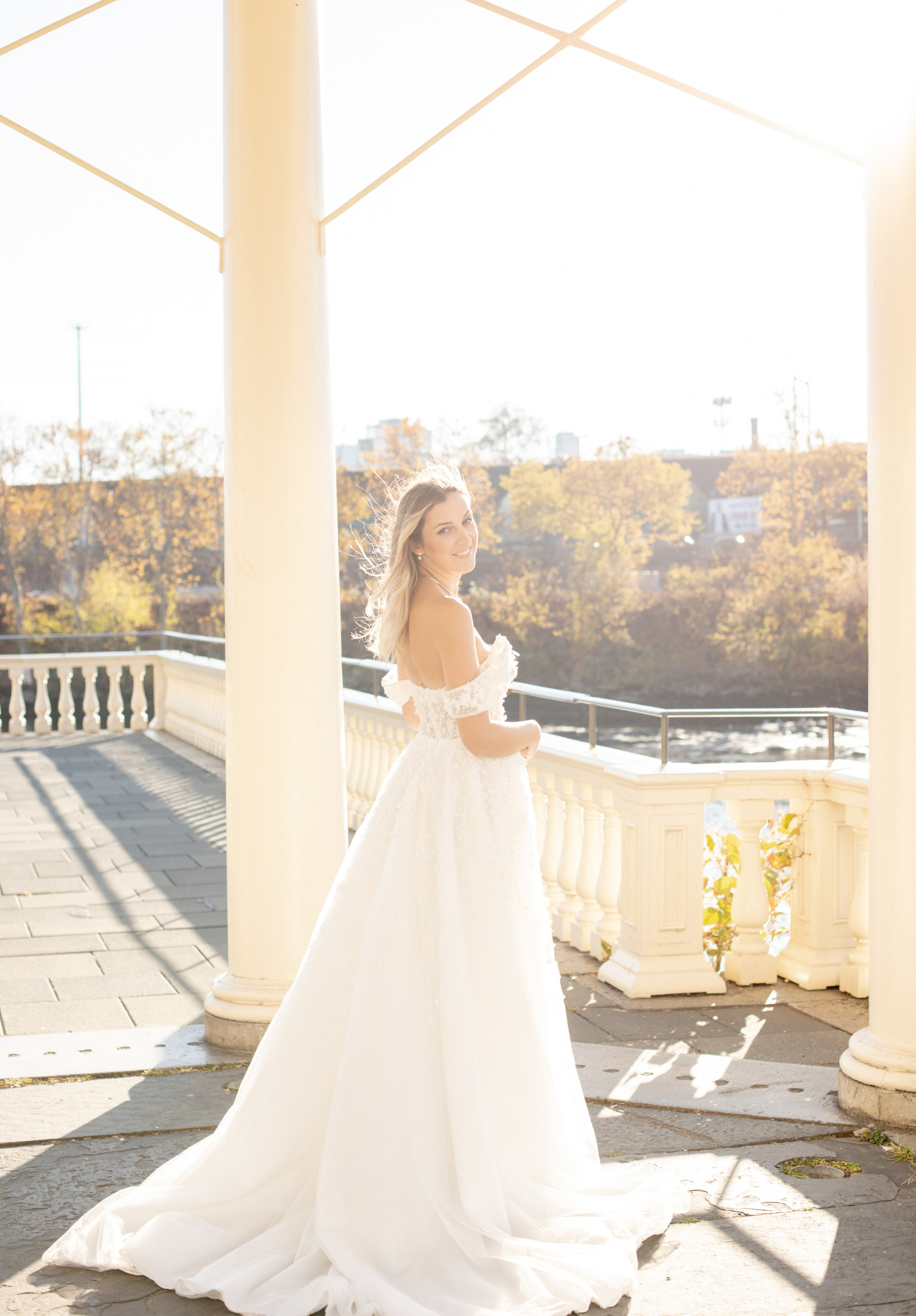 Olya & Vitalyk. Wedding Photographer & Videographer