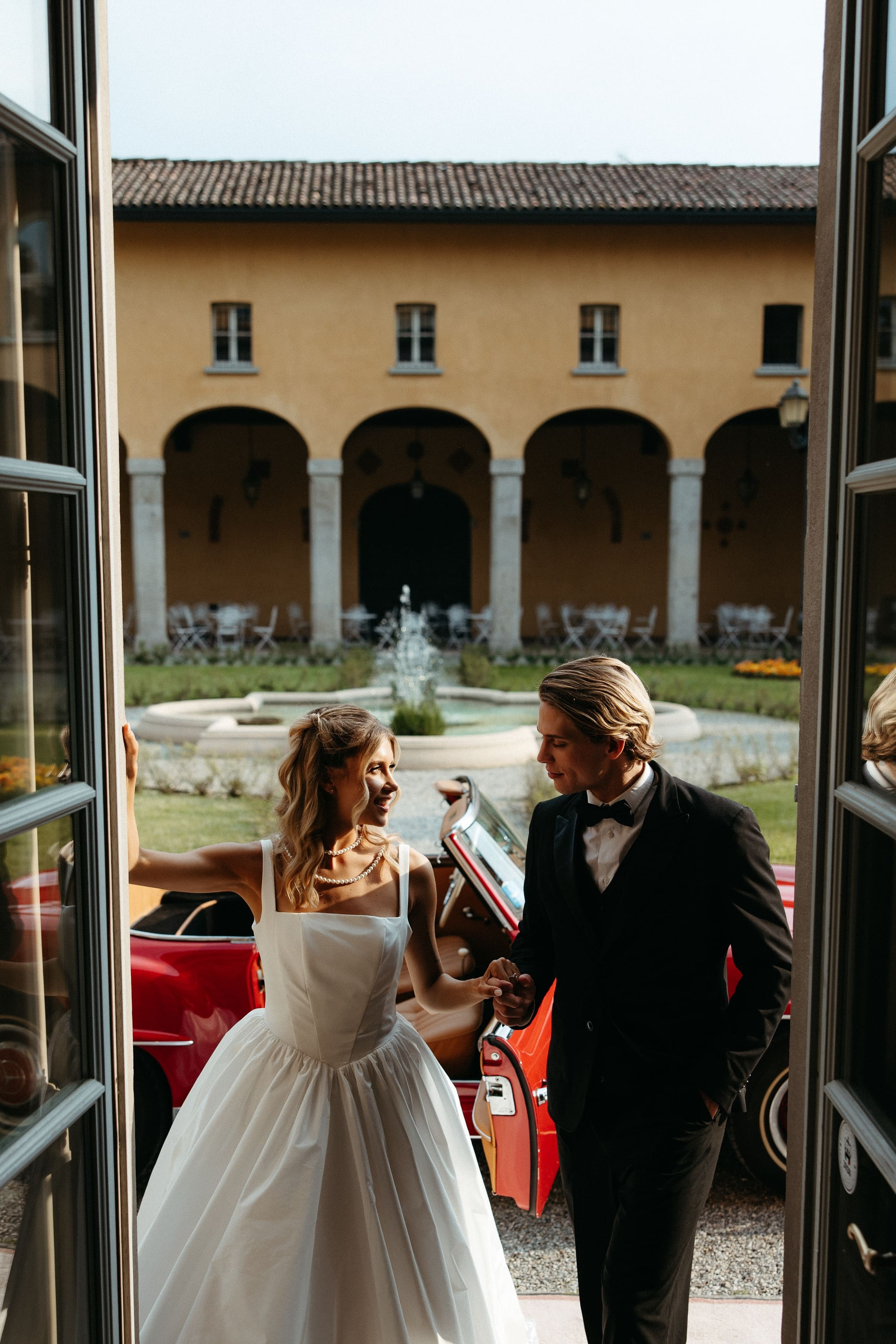 Melania & Matteo. Premium Wedding Photographer Iași