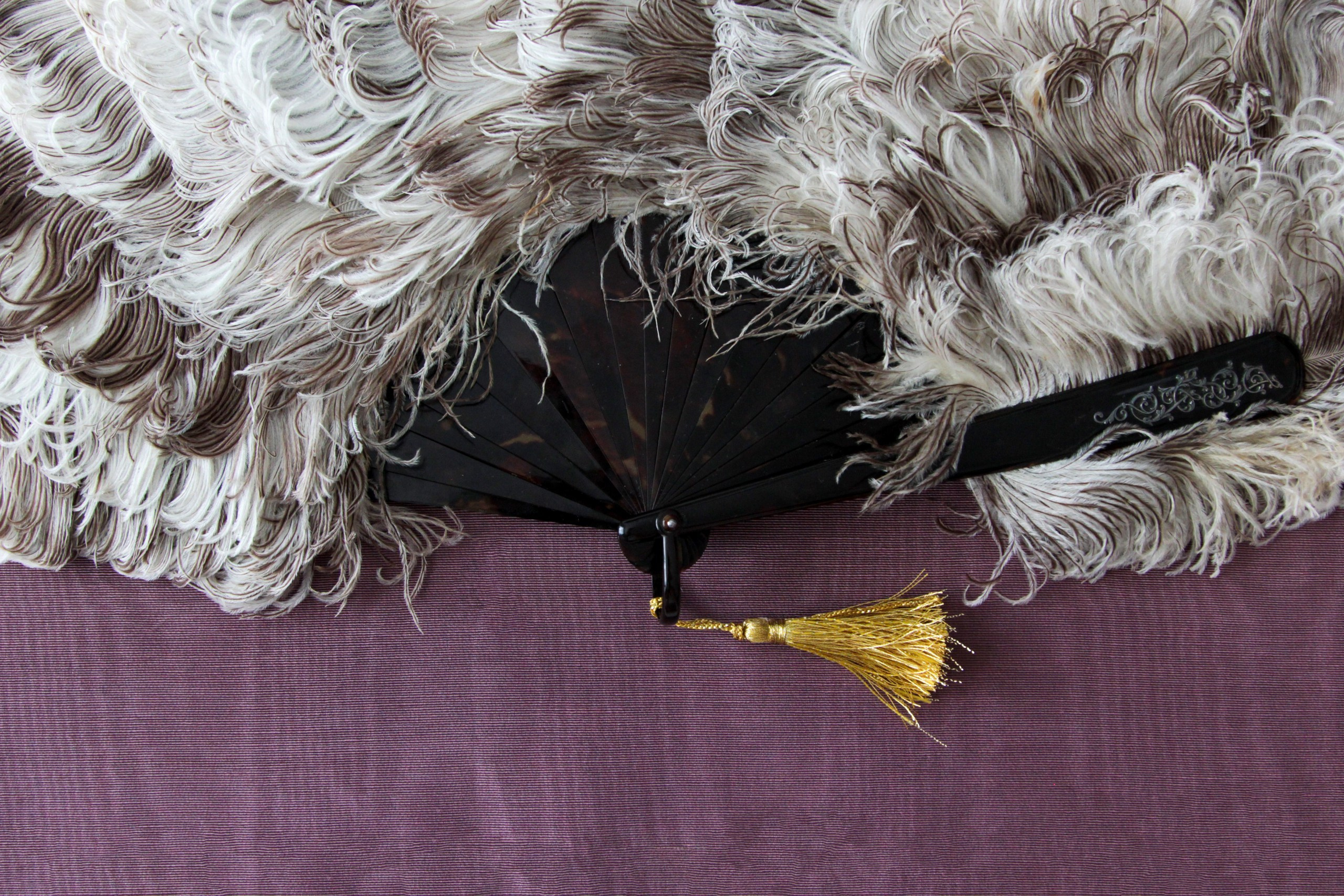 FanBall. Современнные и актикварные украшения в Барселоне, Москве и Санкт-Петербурге