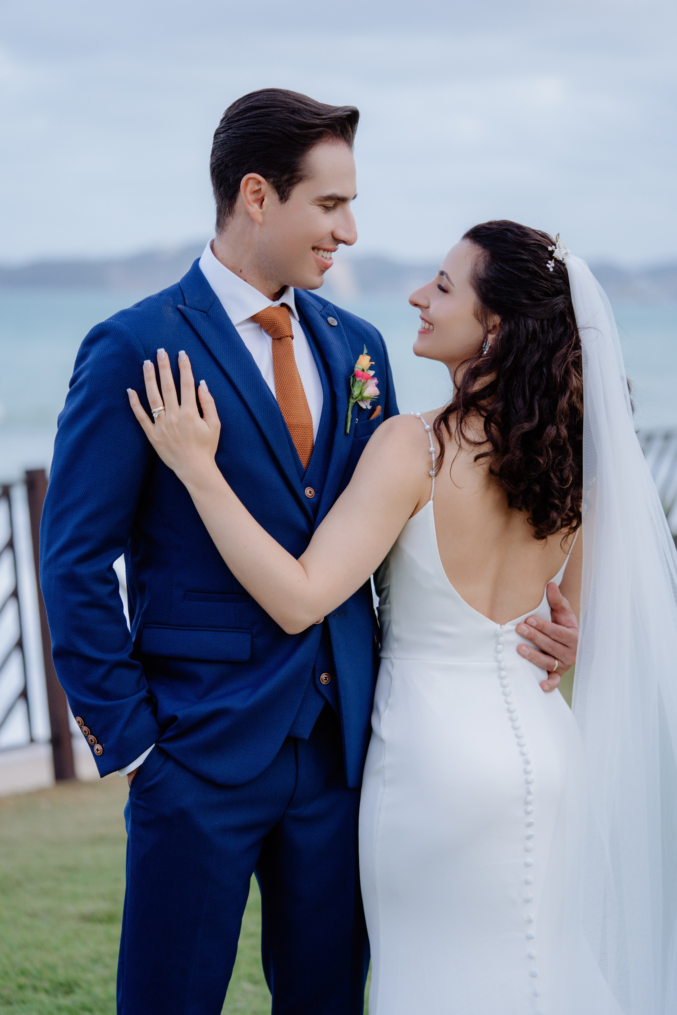 Priscila e Marlon. Luz suave, direção leve e fotos que captam quem realmente você é