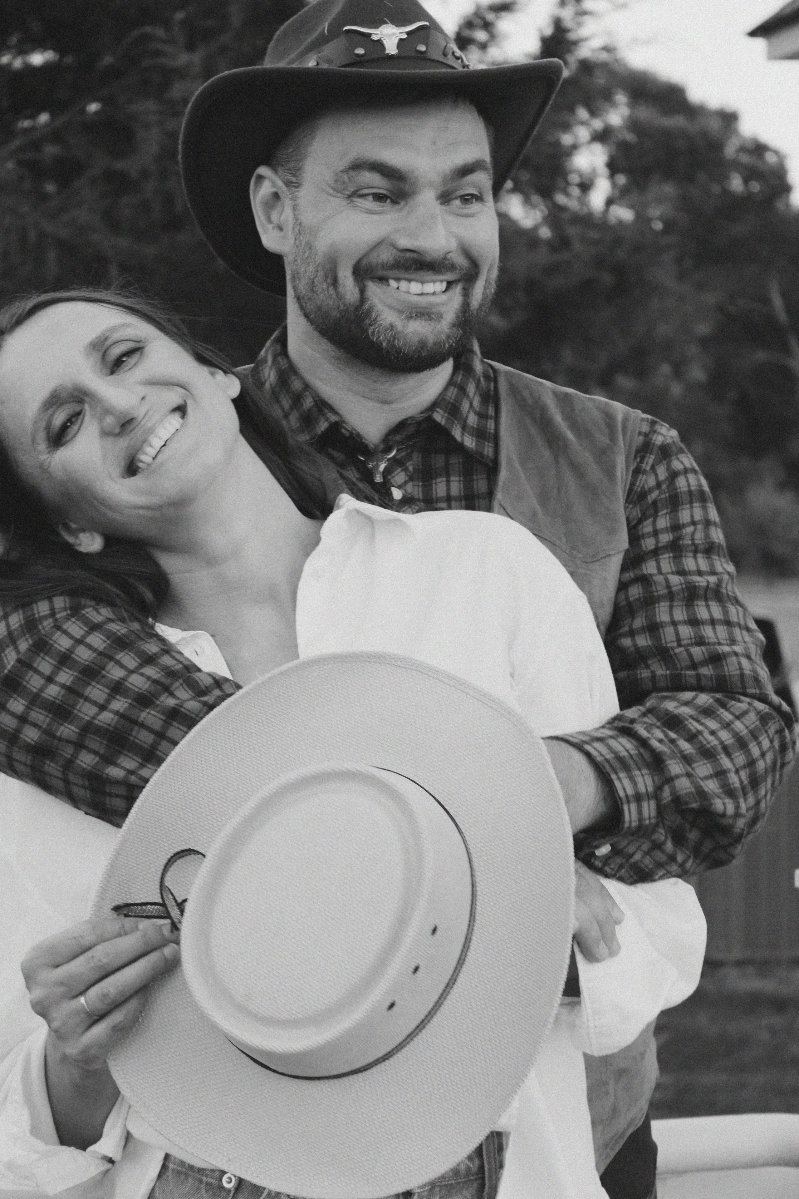 Texas Countryside Family Photoshoot in Cowboy Style. Lana Petrychenko — Portrait & Family Photographer. Valencia, Spain