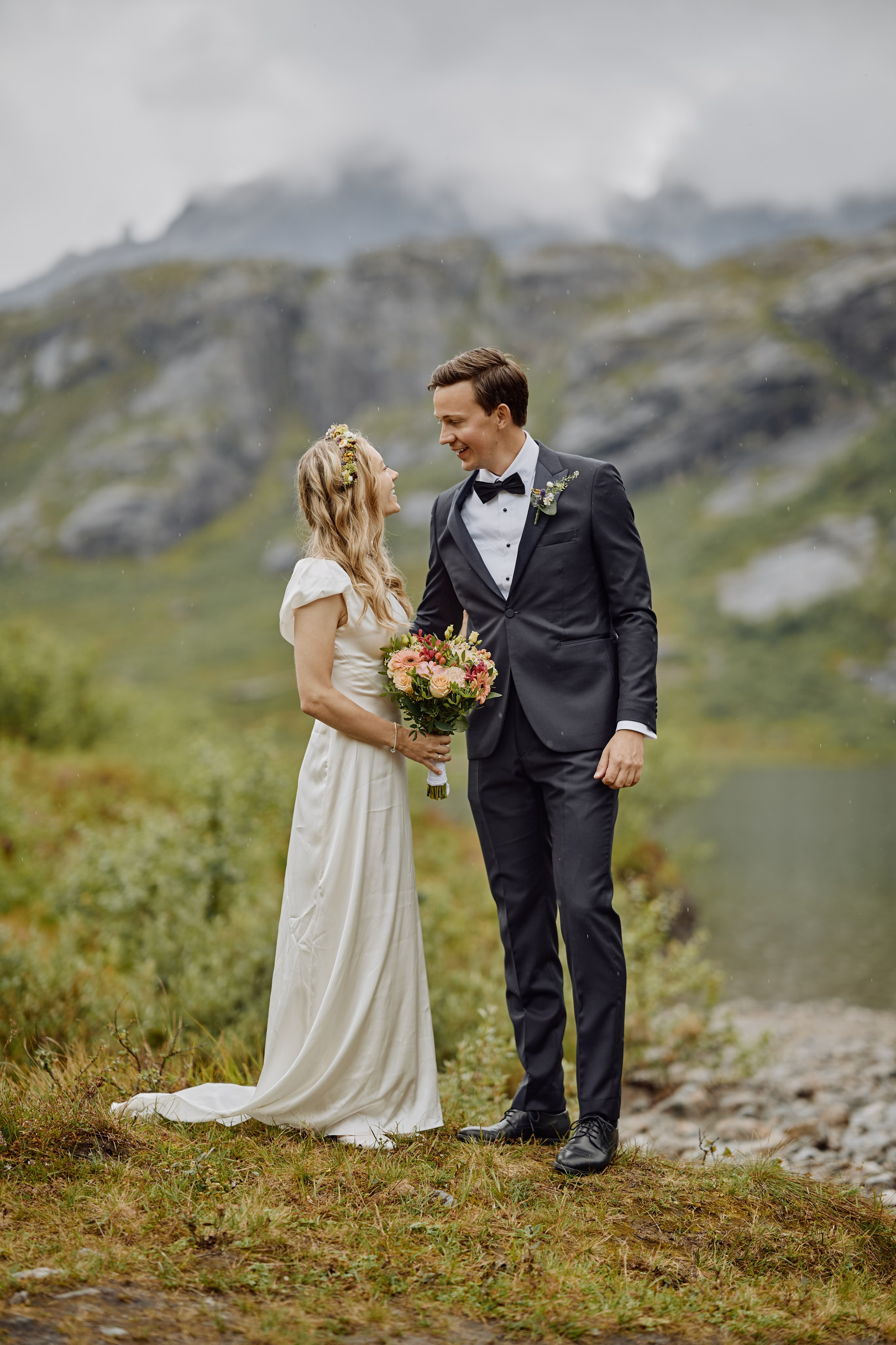 Mountain Fairytale. Bryllupsfotograf i Oslo. André Korsak – candid og dokumentarisk fotograf