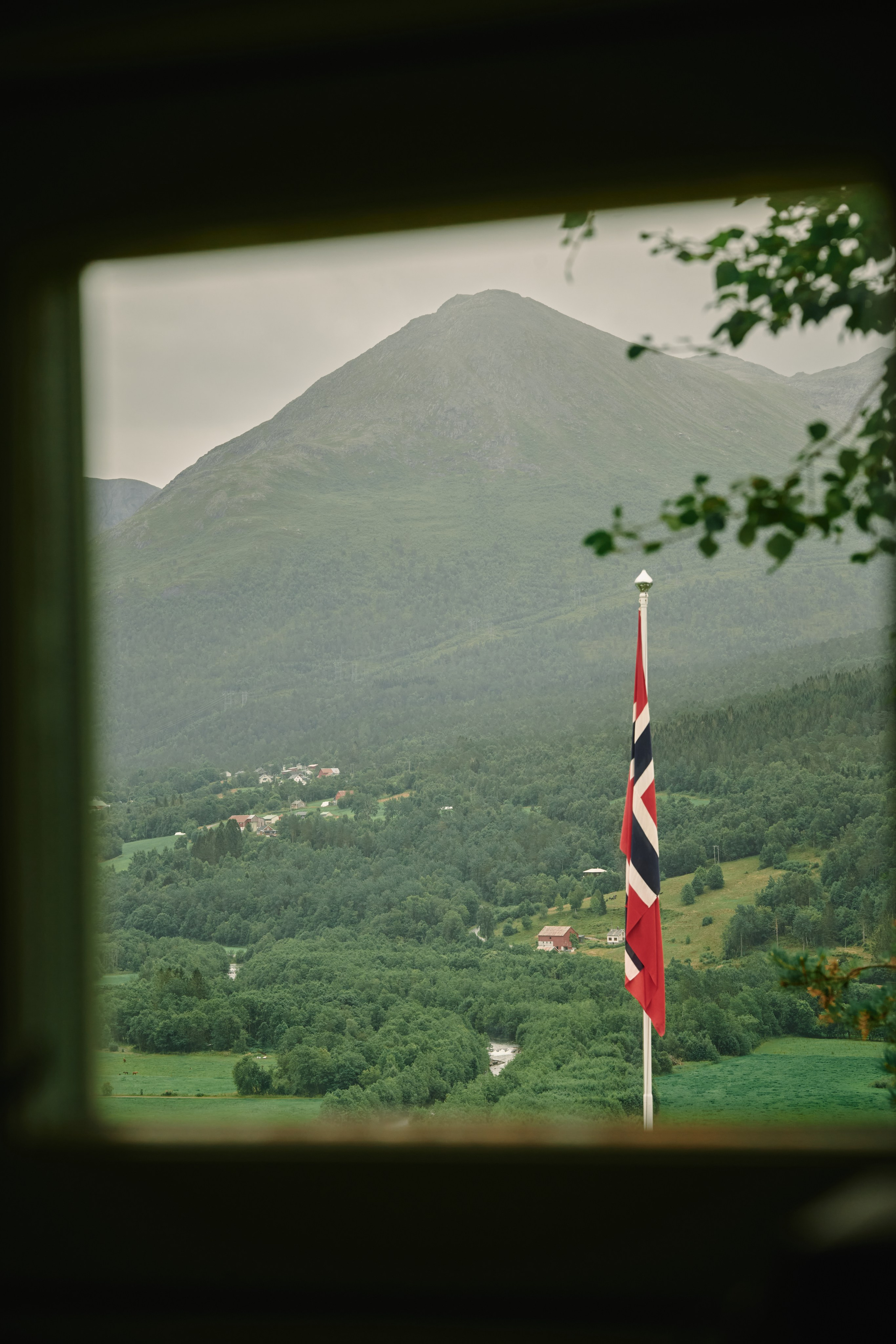 Mountain Fairytale. Bryllupsfotograf i Oslo. André Korsak – candid og dokumentarisk fotograf