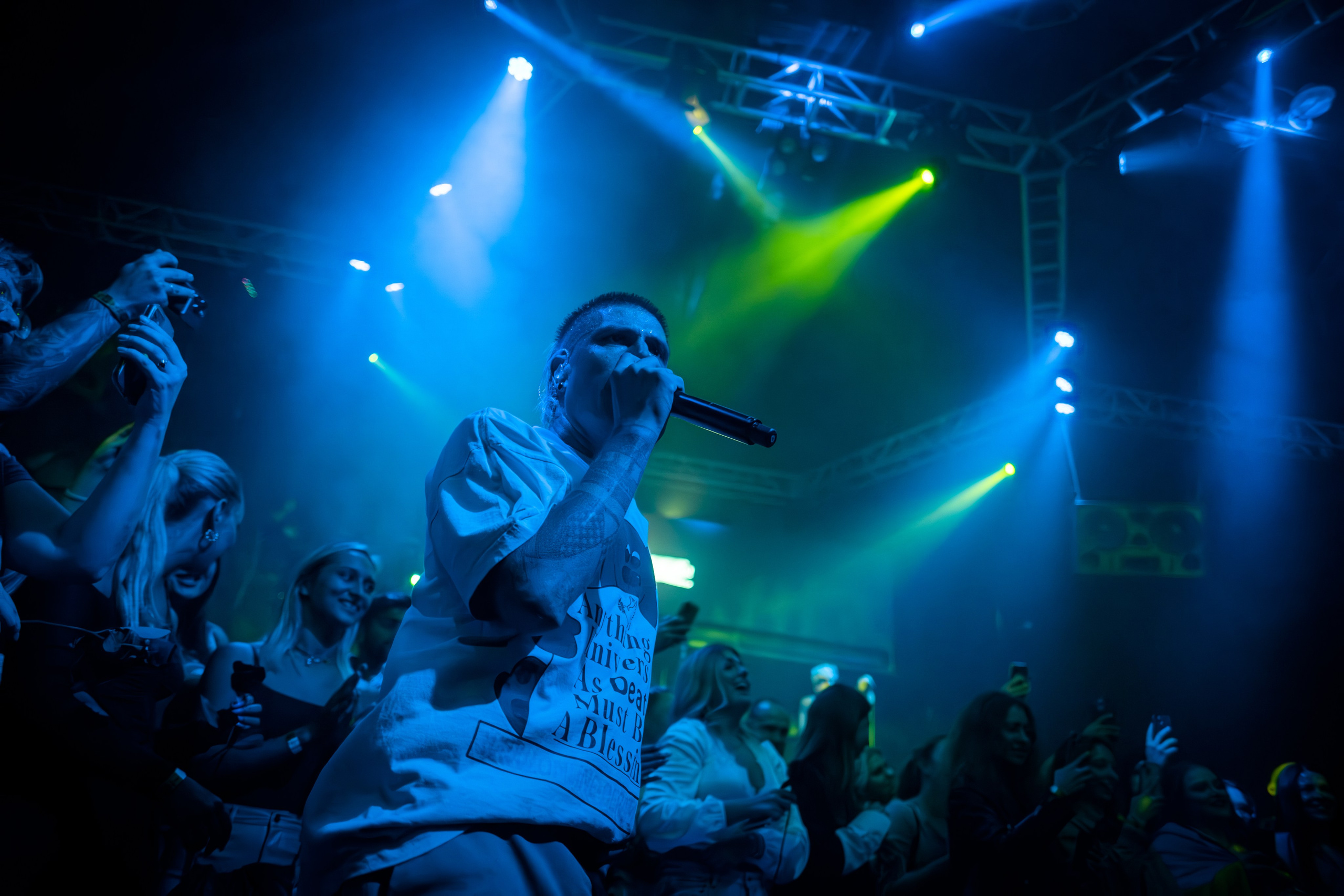 SHUMEI_YAKTAK_QUESTPISTOLS / 2023. Reportage concert portrait photography in the San Francisco Bay Area