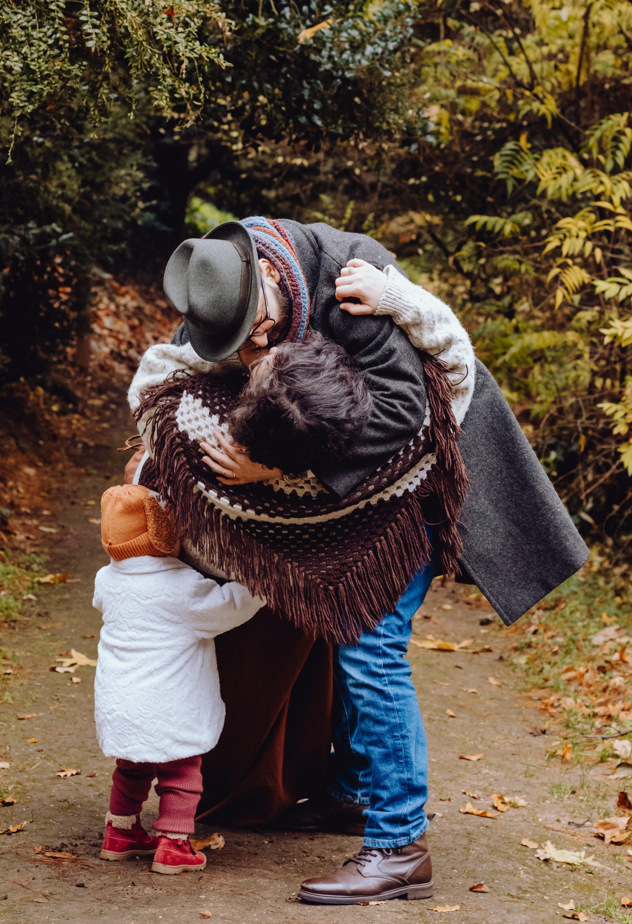 Alex & Lavinia. Wedding & couple photographer from Romania Rut Vetan
