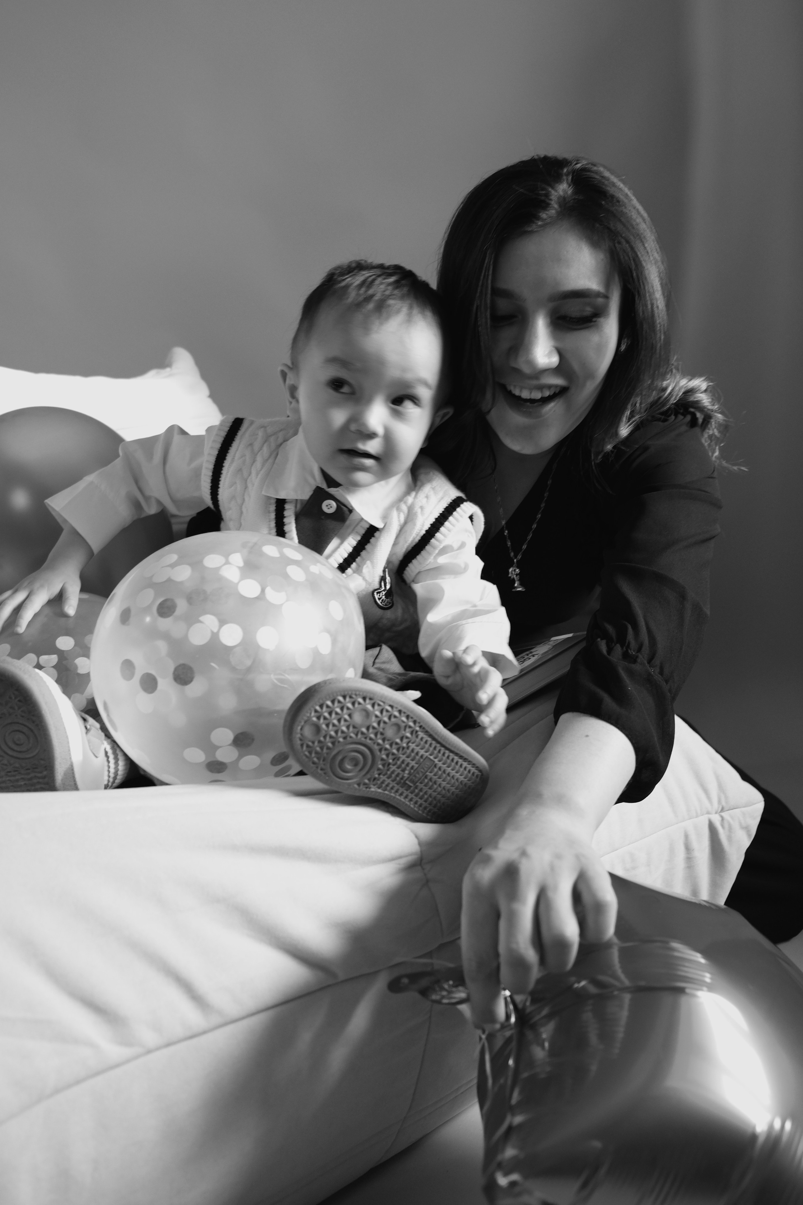 Зилола с сыном. Семейный и детский фотограф Бишкек Элина Суерова