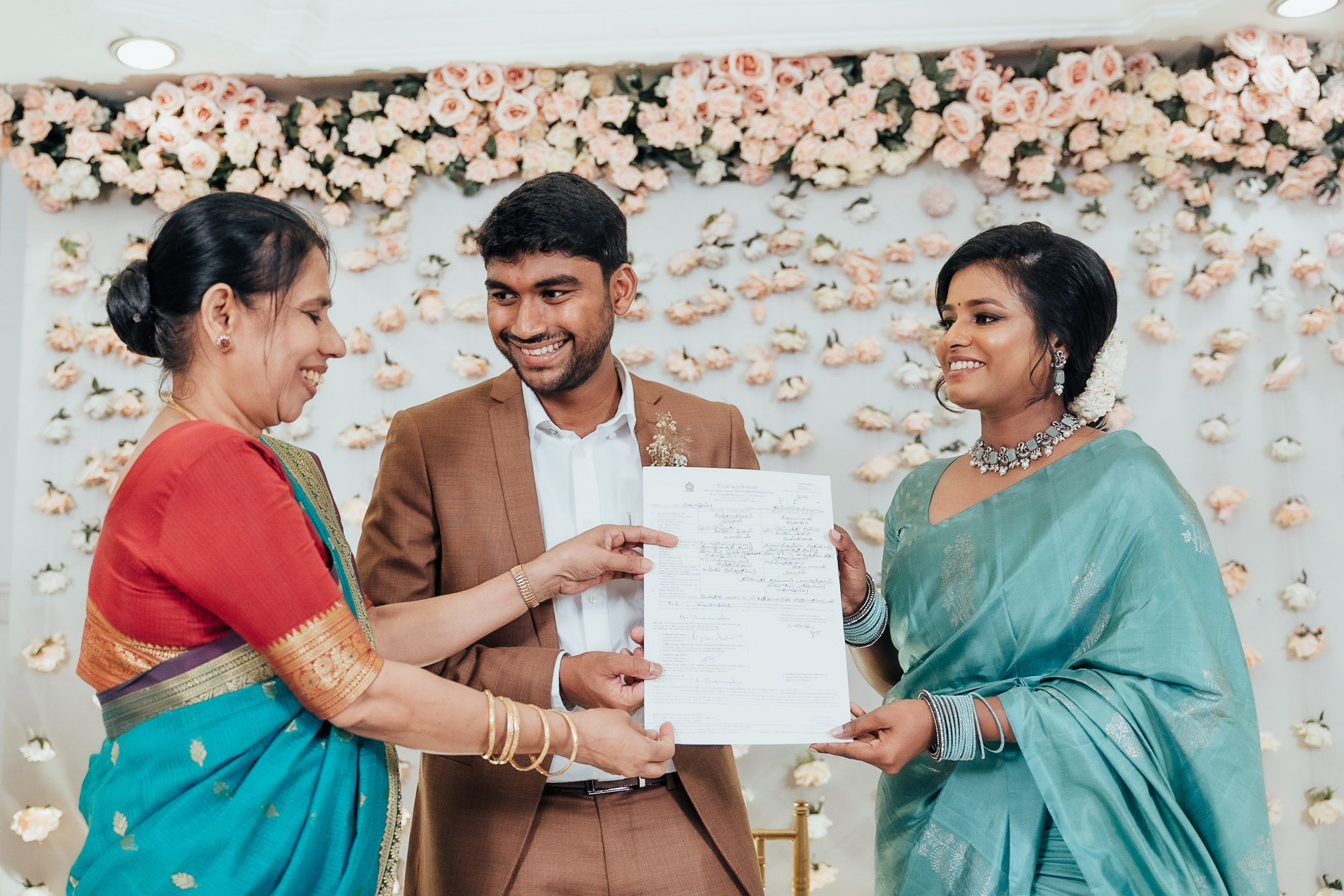 Top Tamil Wedding Photographer in Colombo | Ceylon Stories
