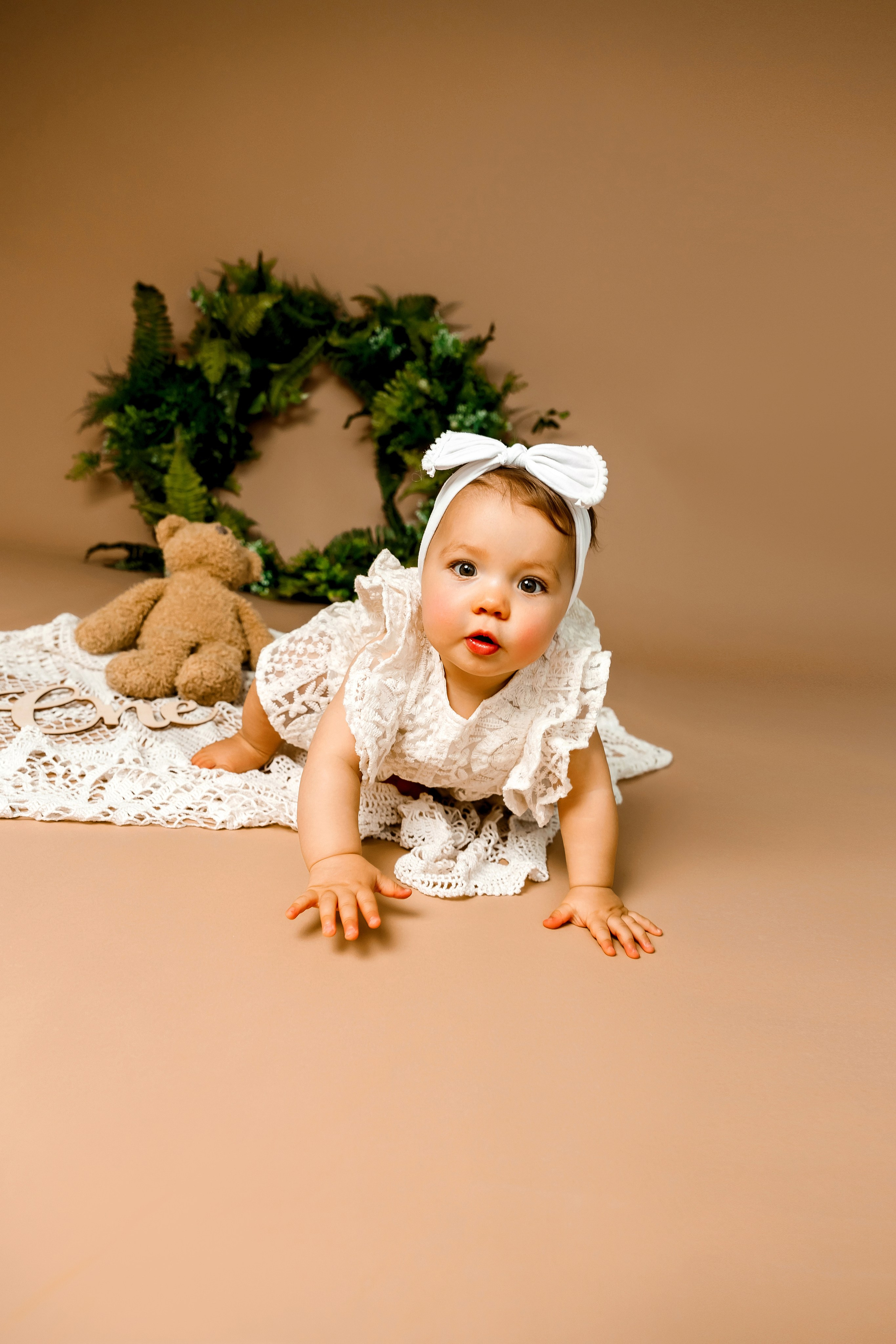 Фотосесия за първа годинка. Фотограф Ирина Йотова