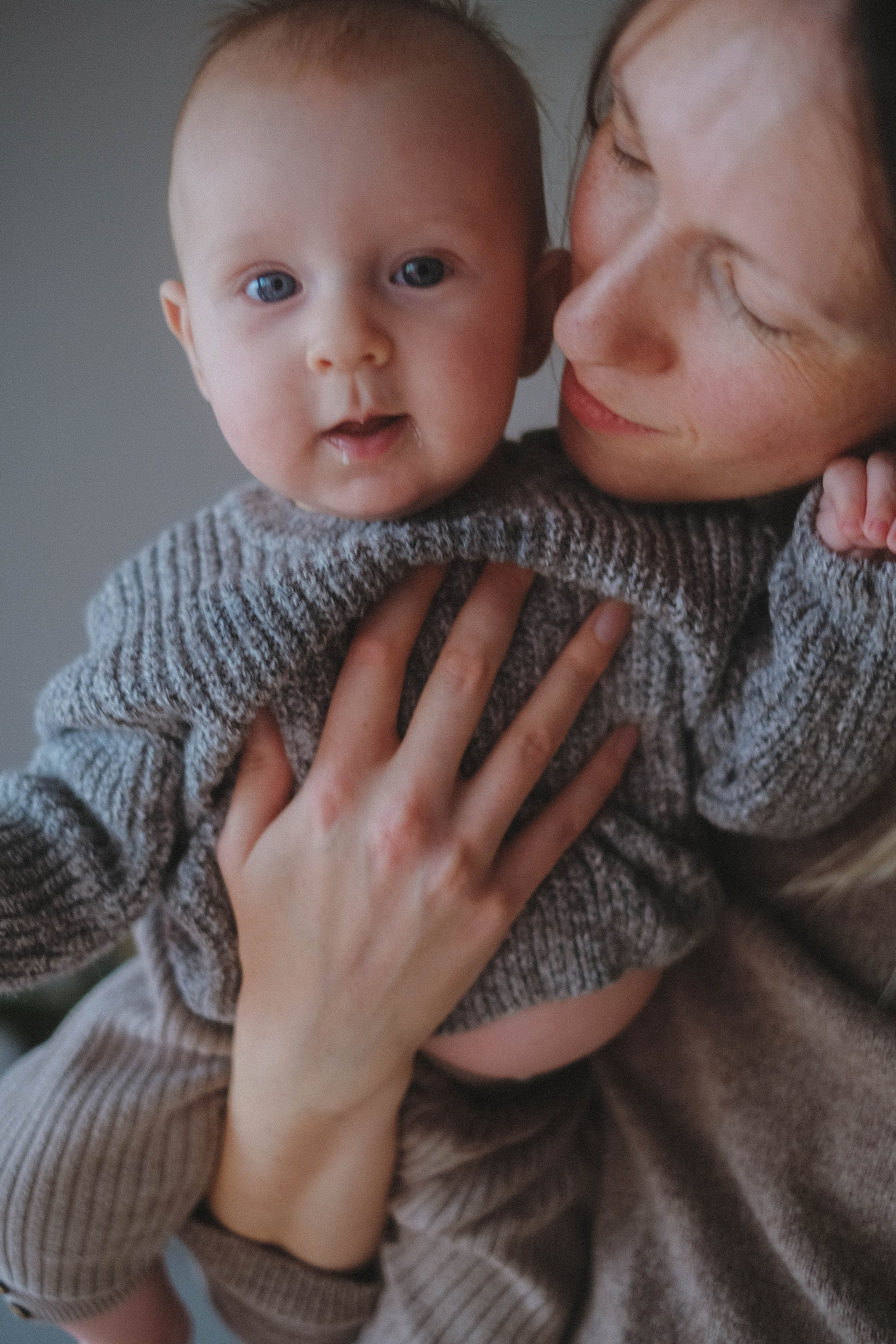 Oksana&Anthony. Authentische Familienfotografie in Köln